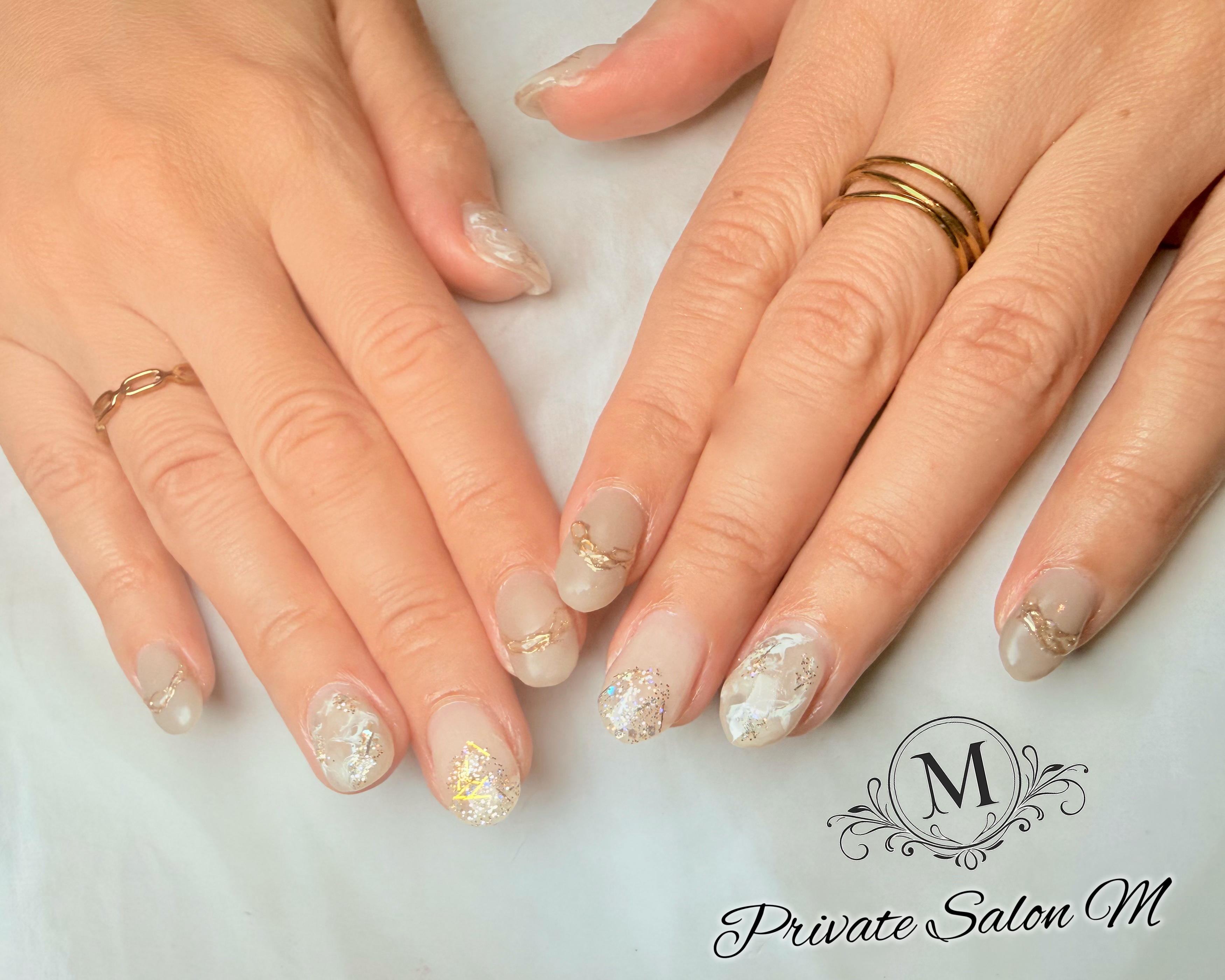 Private.Salon.M