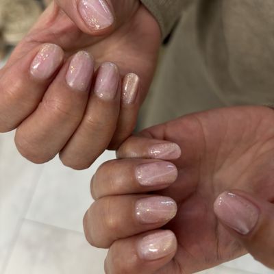 【新規様・1年以上ご来店のない方限定】オフ込み✨
大人可愛いワンホンネイル💅
