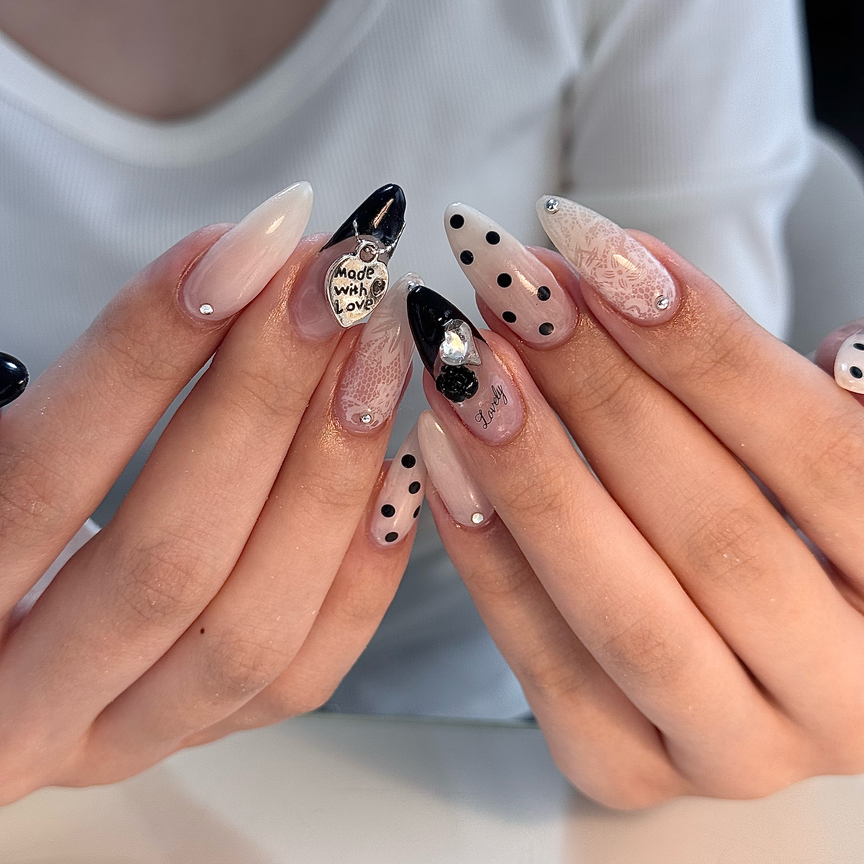 nailsalon_embe