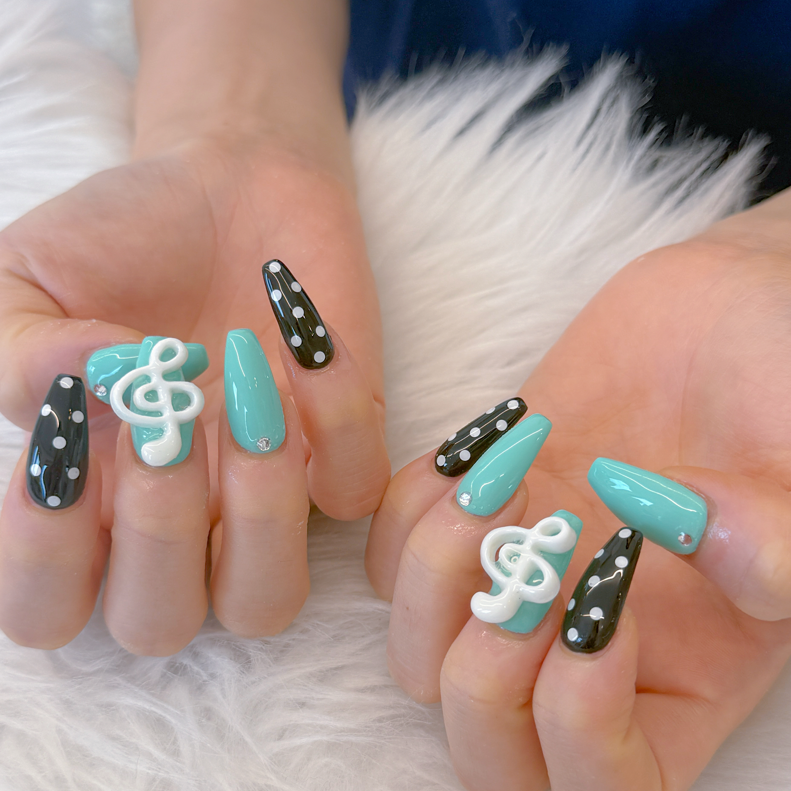 Luxe_nails