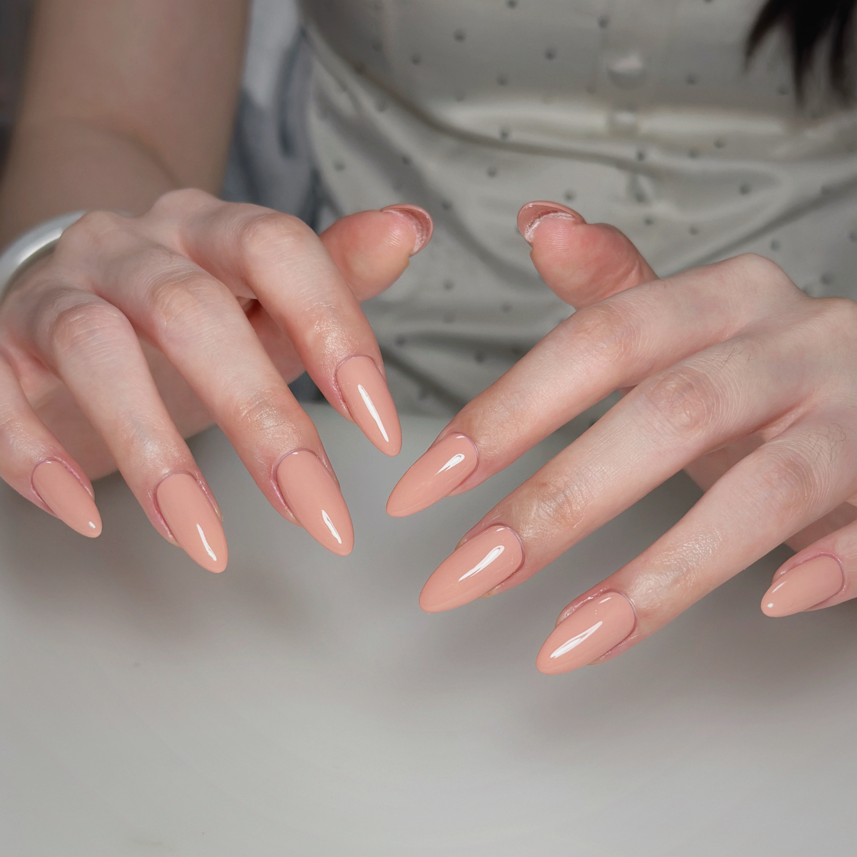 thumbs.up.nail