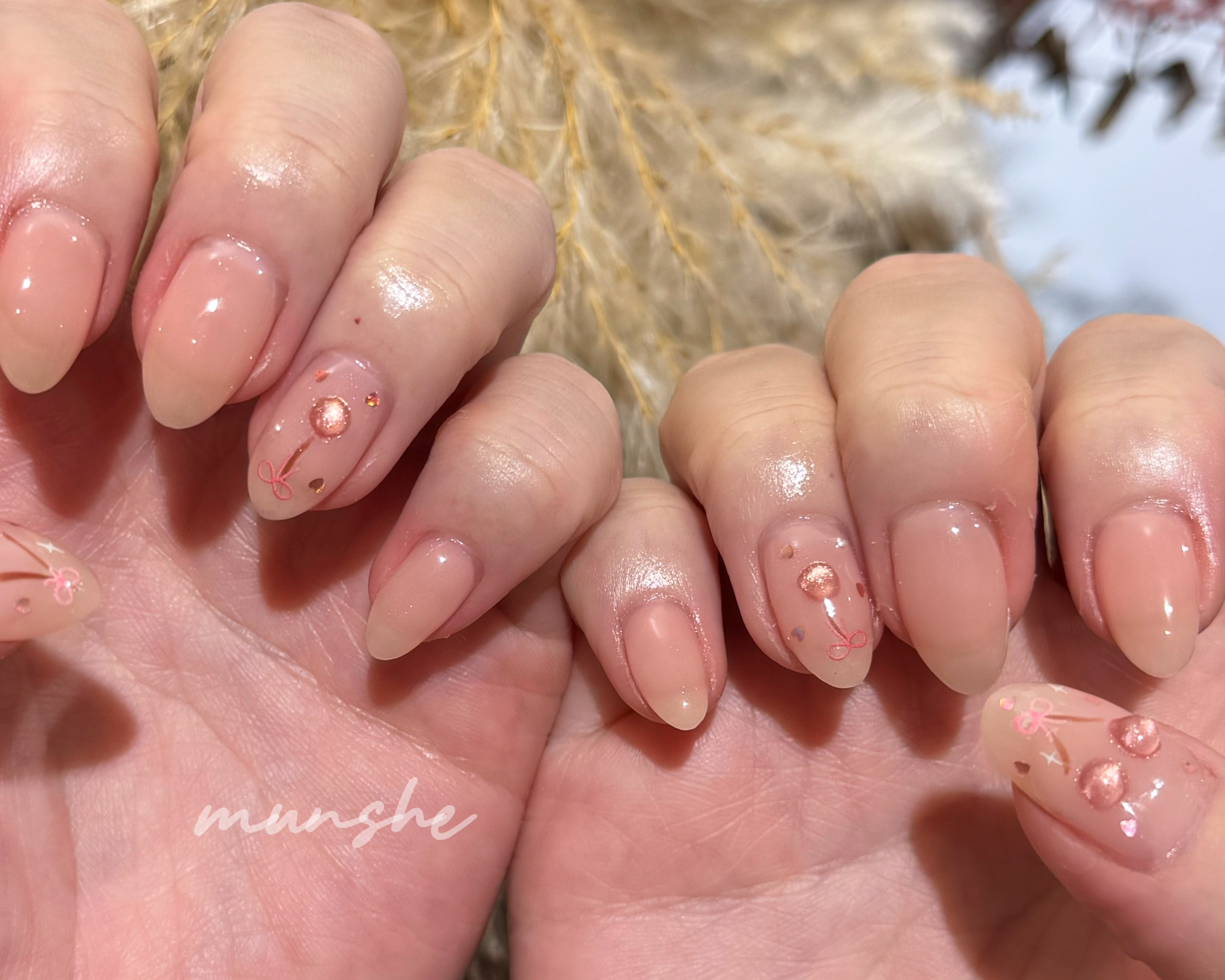 munshe_nails
