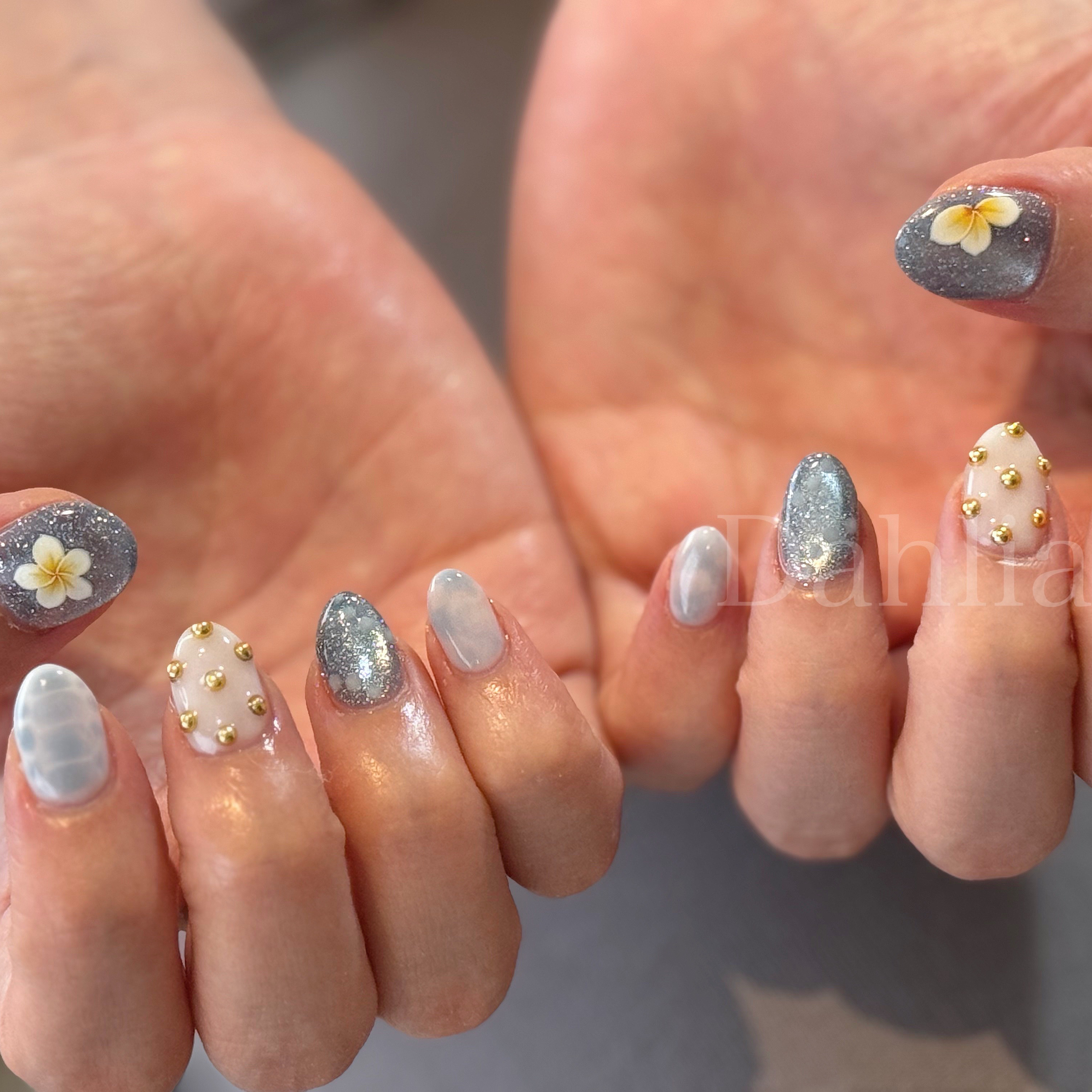 Dahlia_nail.