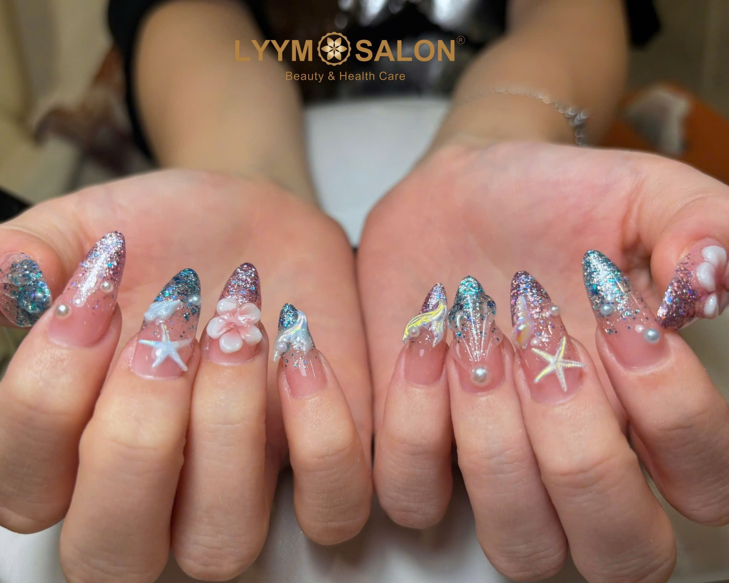 LyymSalon_rin