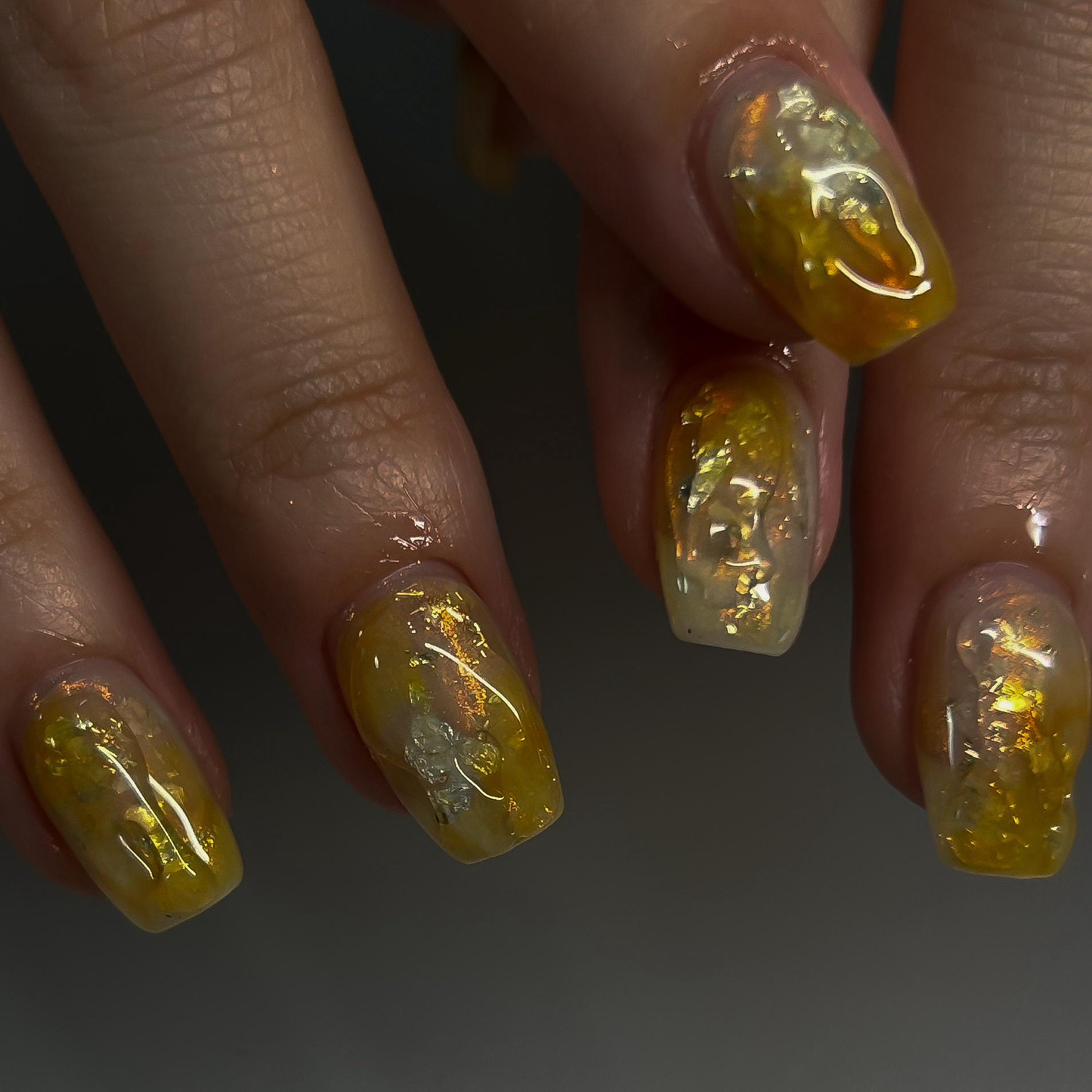 une_.nail