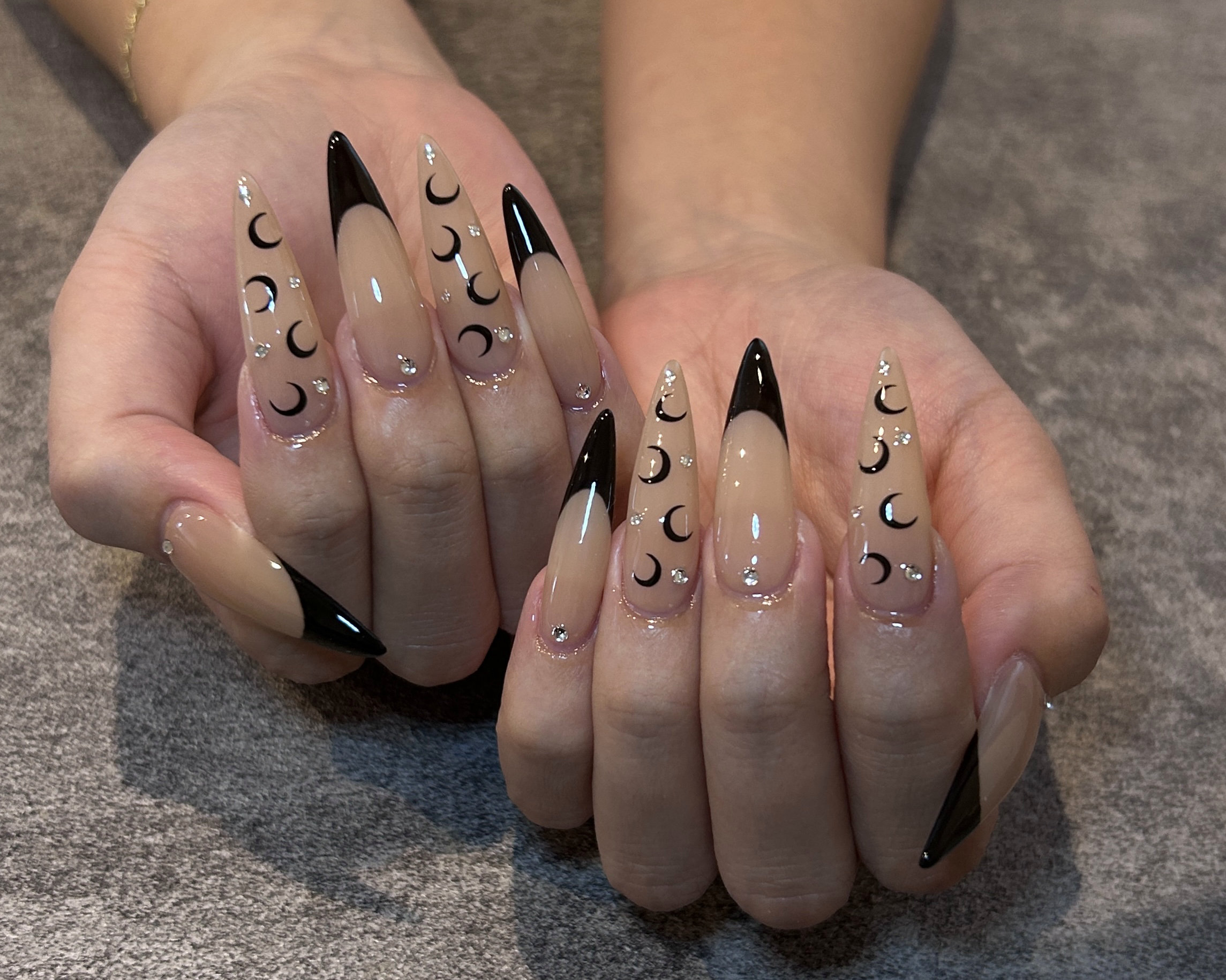 pinkdollhouse_nail