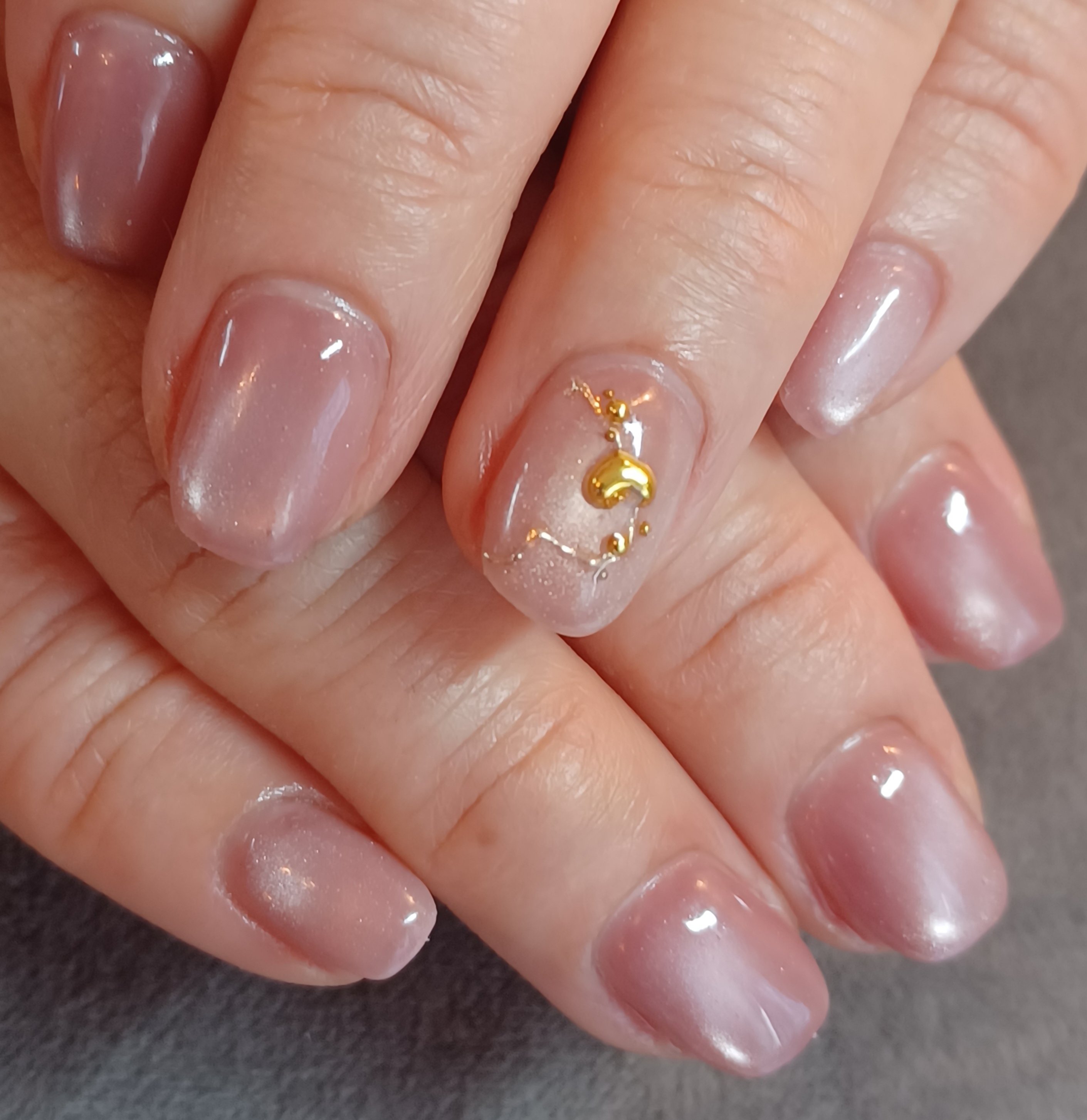 antique.nail