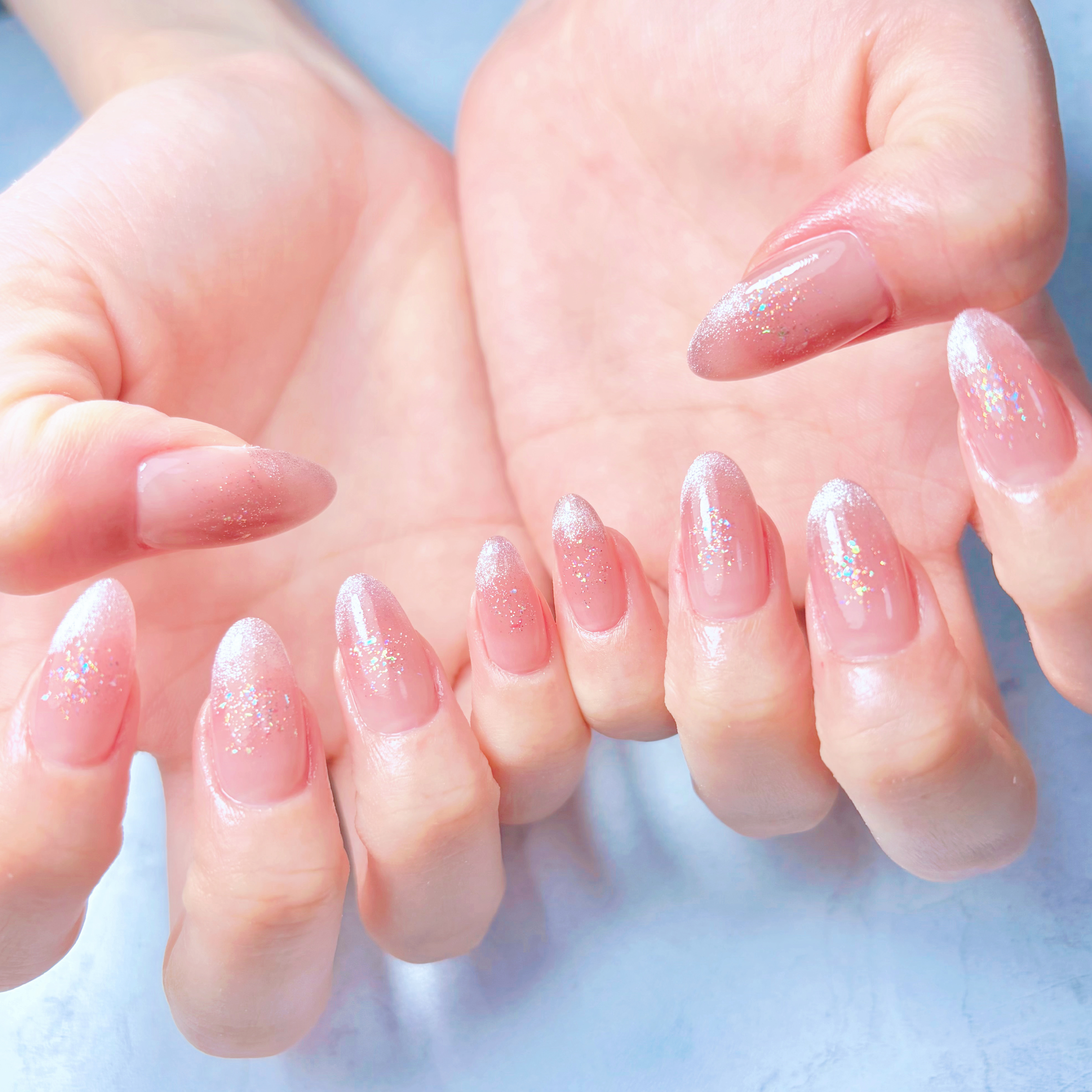 Adel_nail