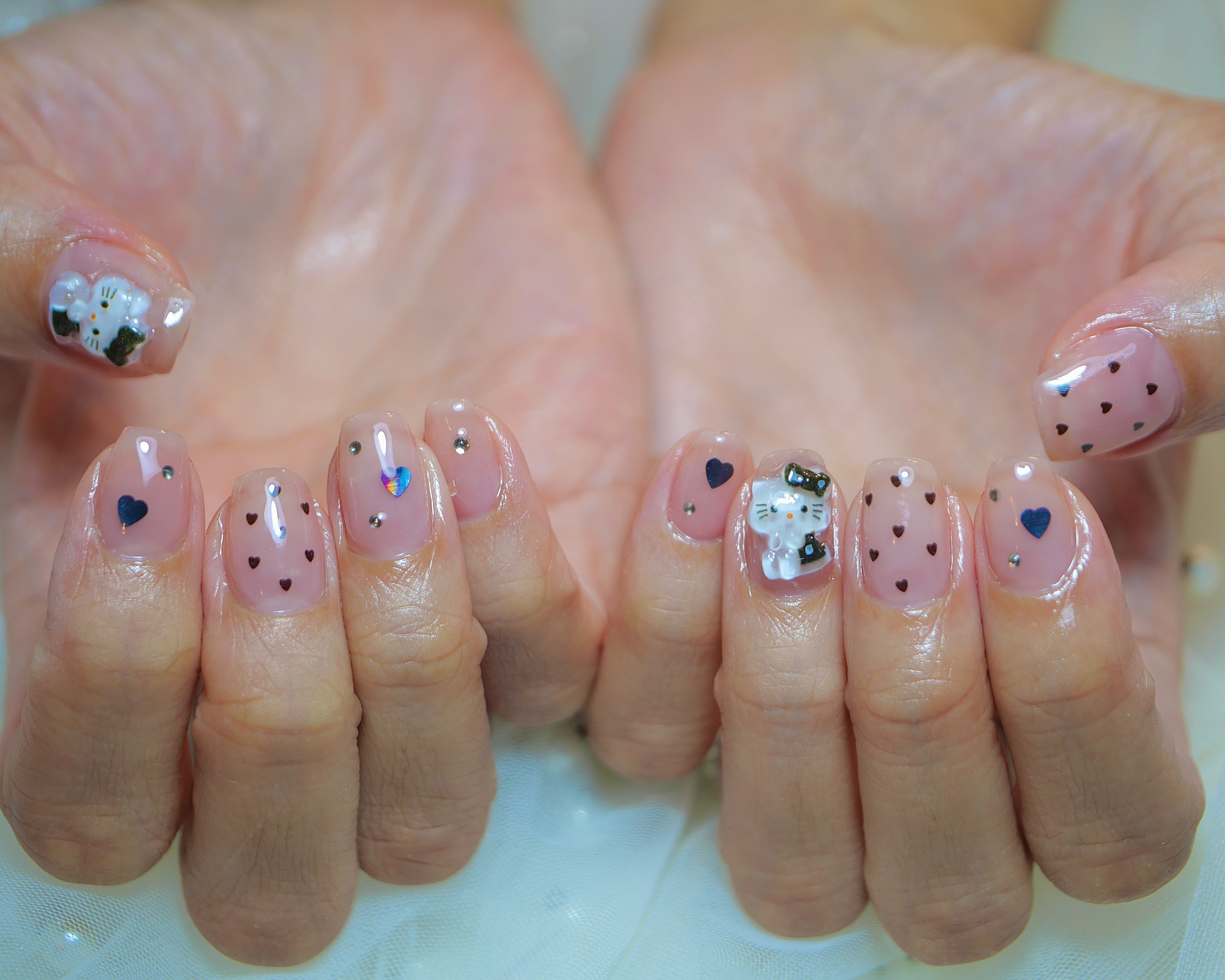 Y_nail...