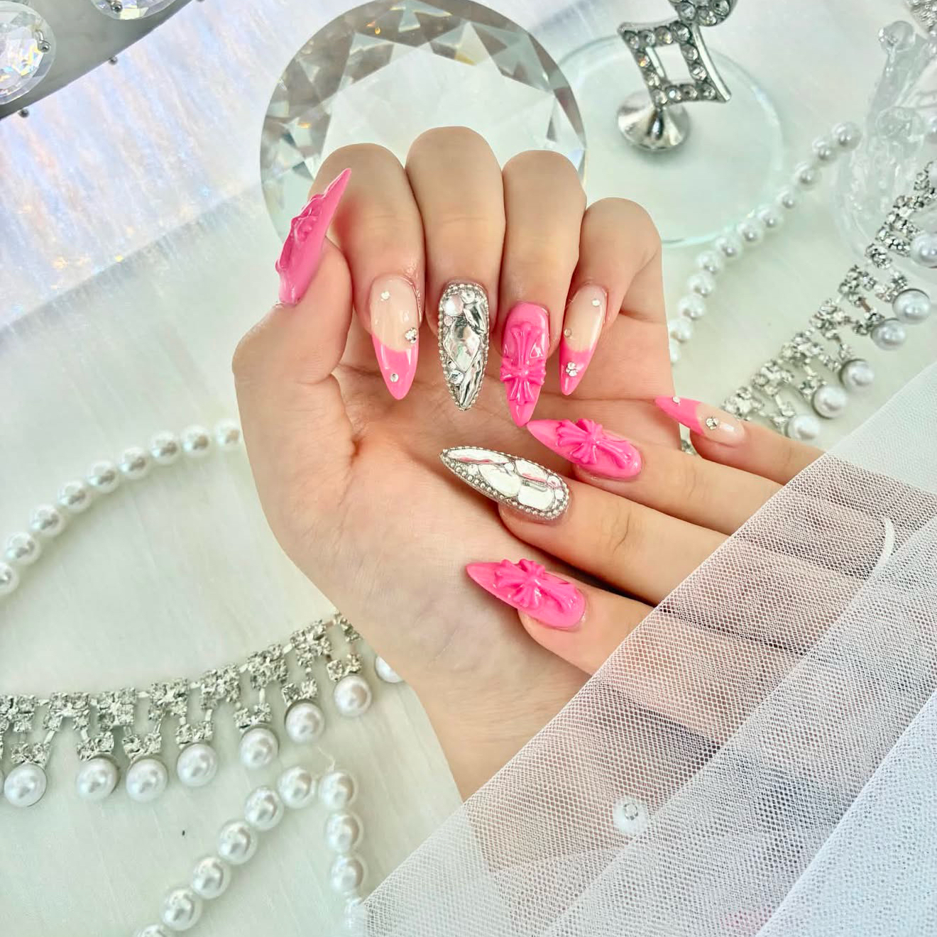 HAPPI_NAIL