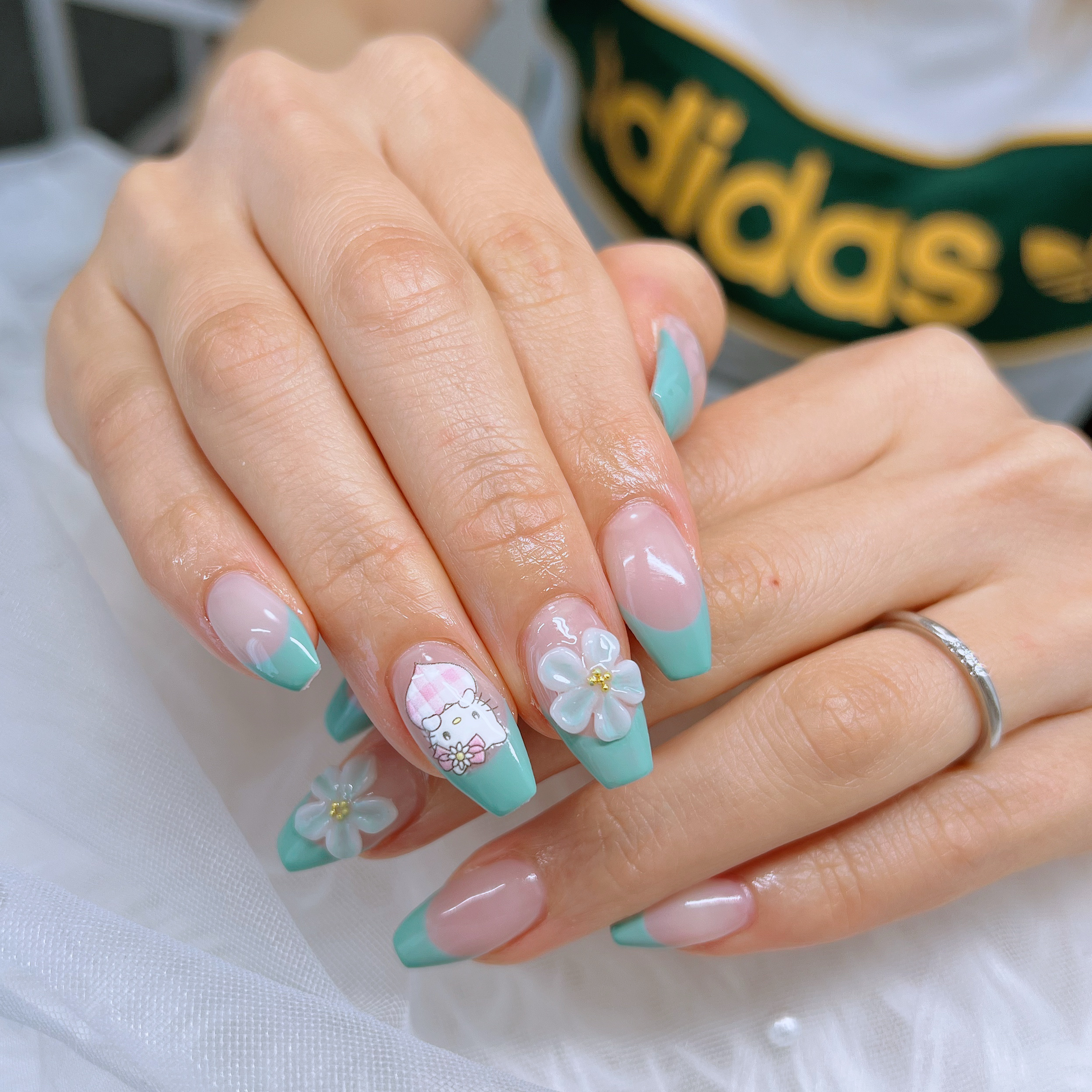 Lee__nail
