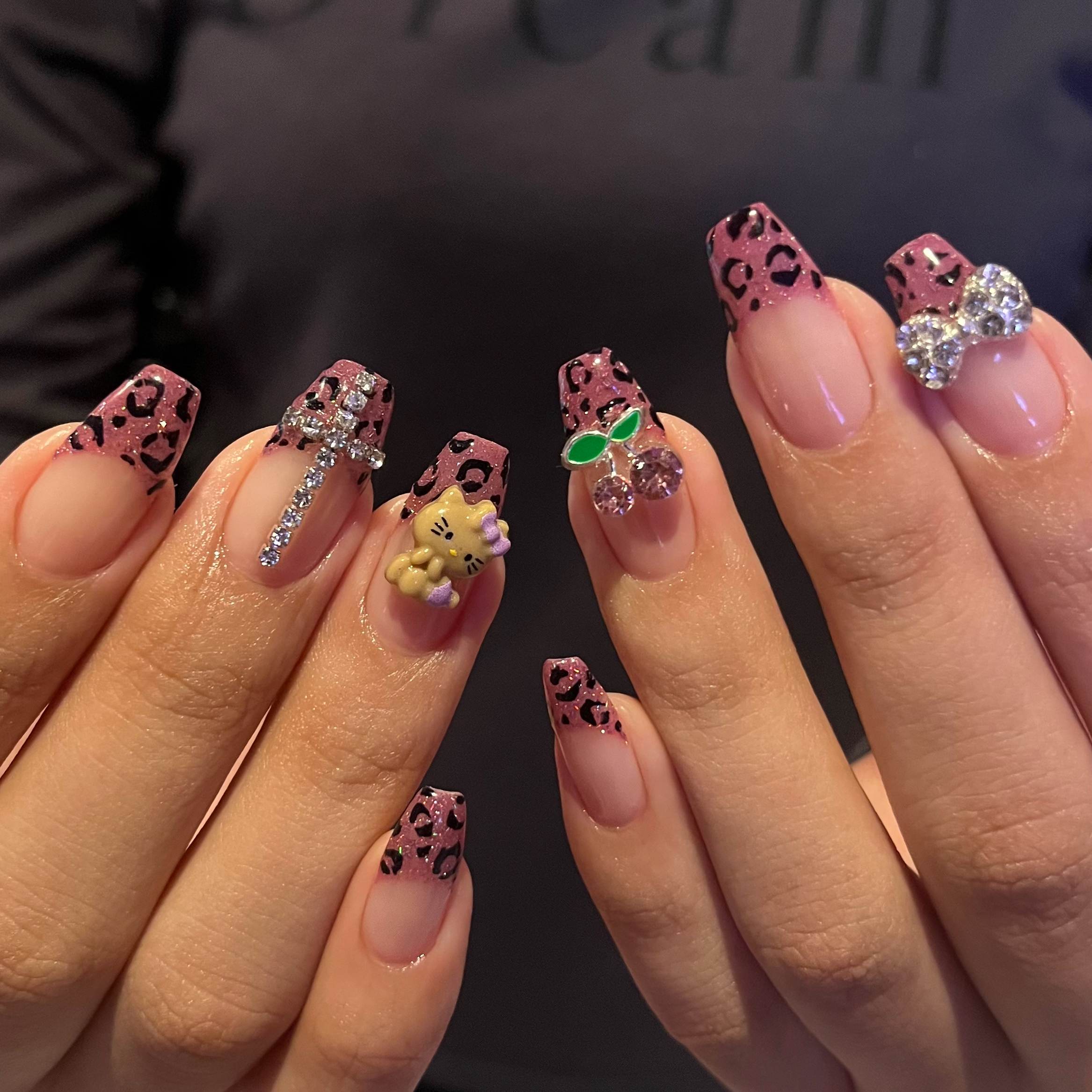 hvn__nail