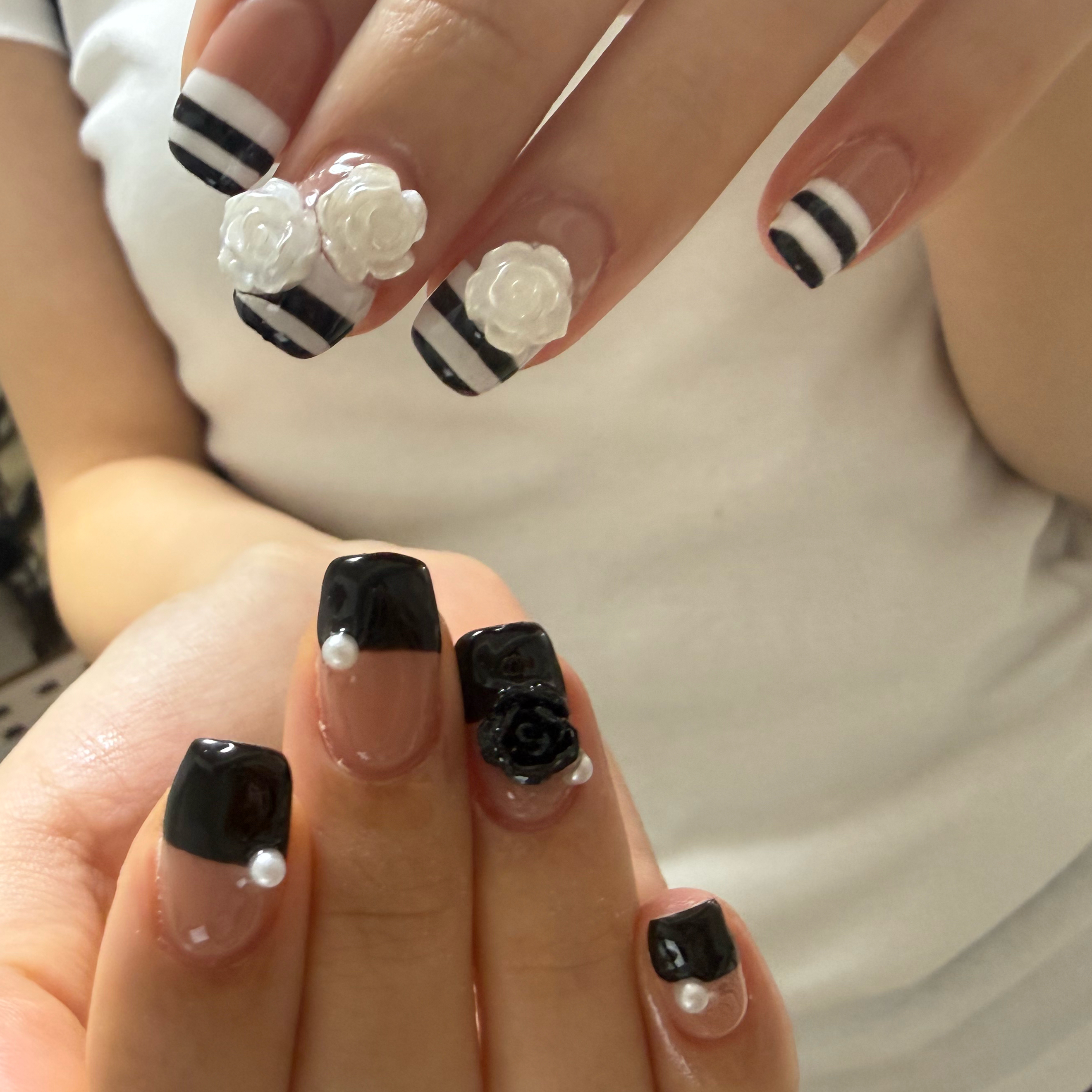 LIN_lYOUNAIL