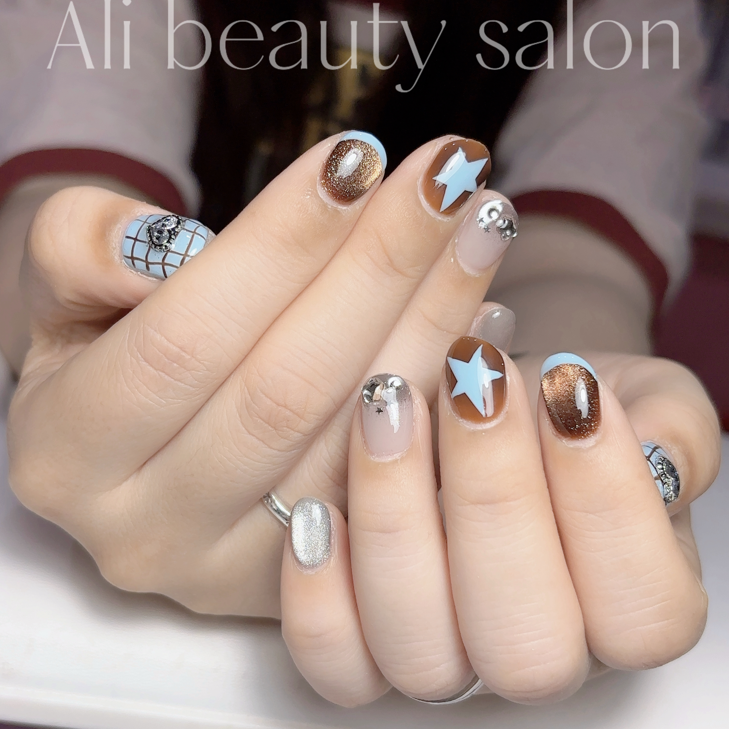 Ali_nail