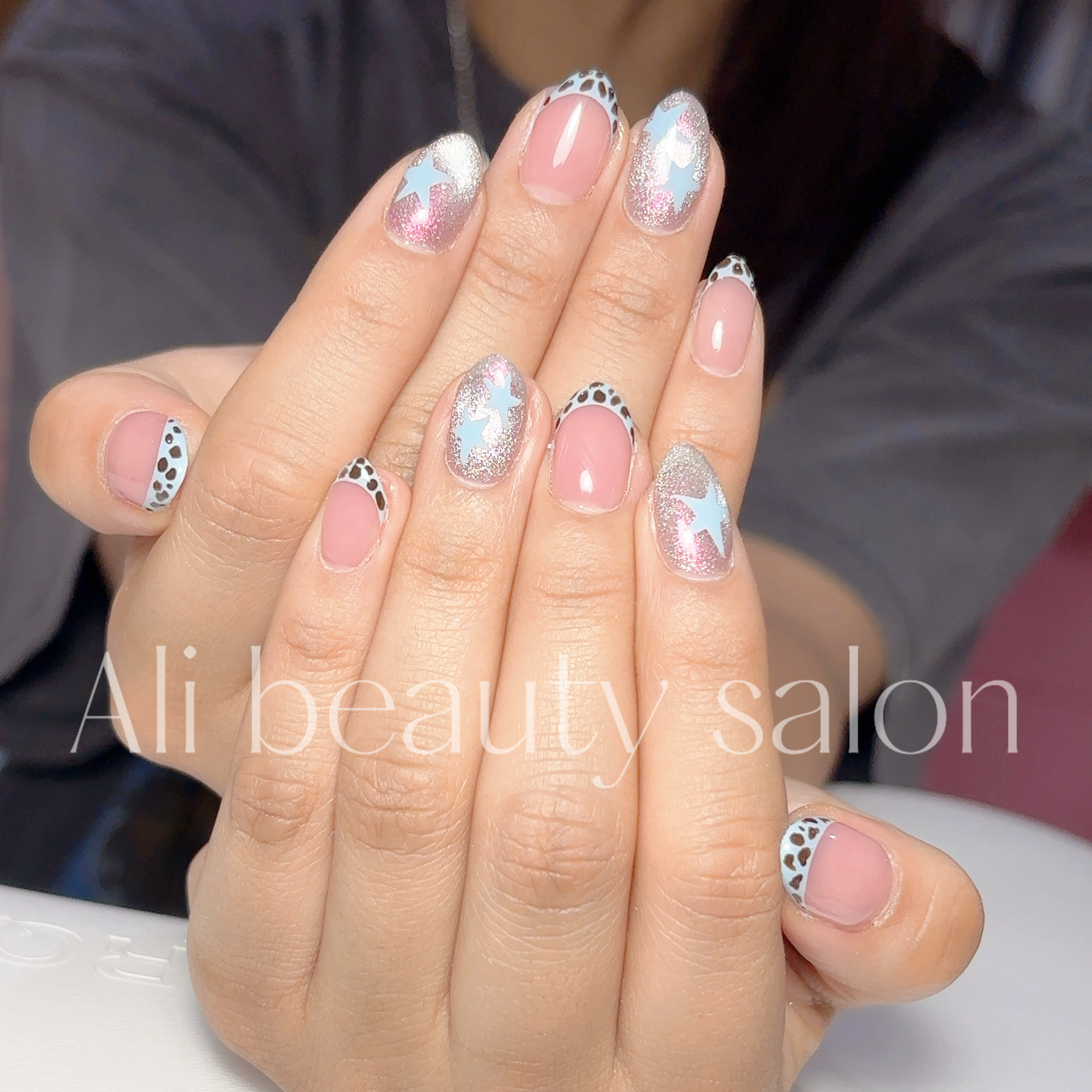 Ali_nail