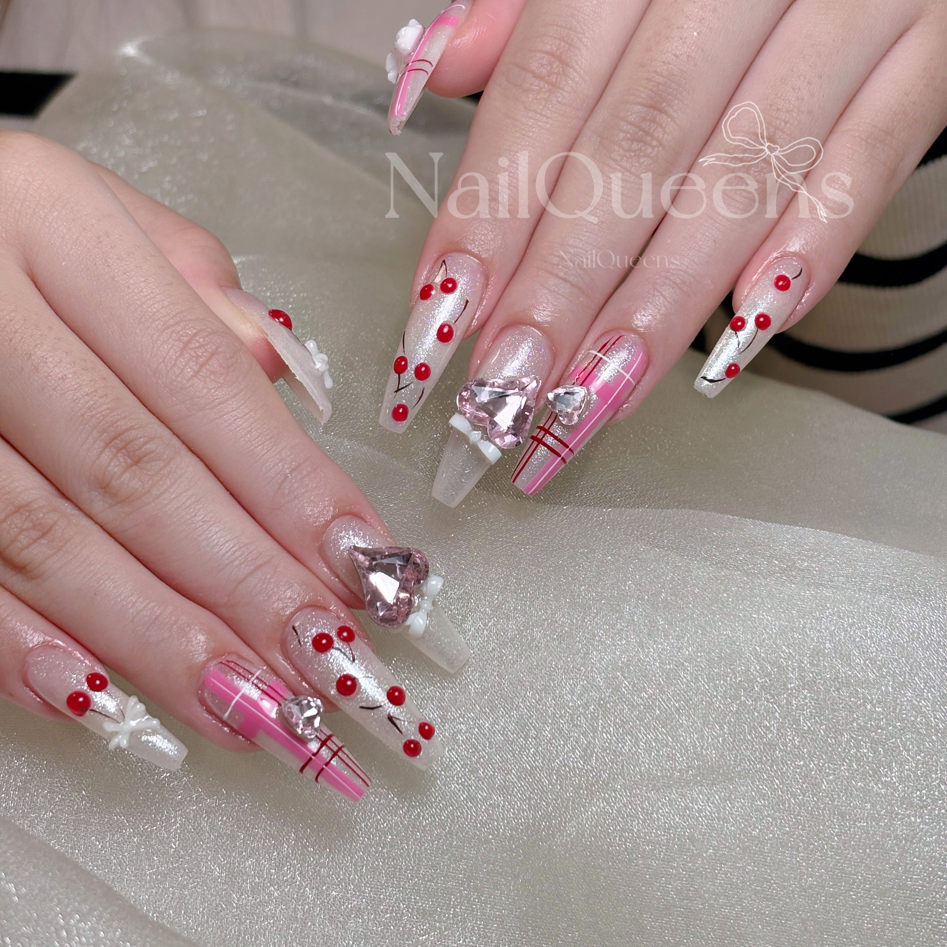 Ublue_Nail