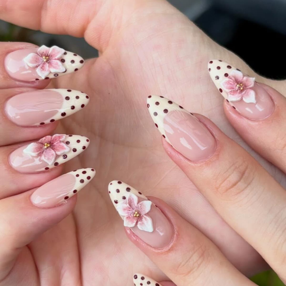 nail.ain