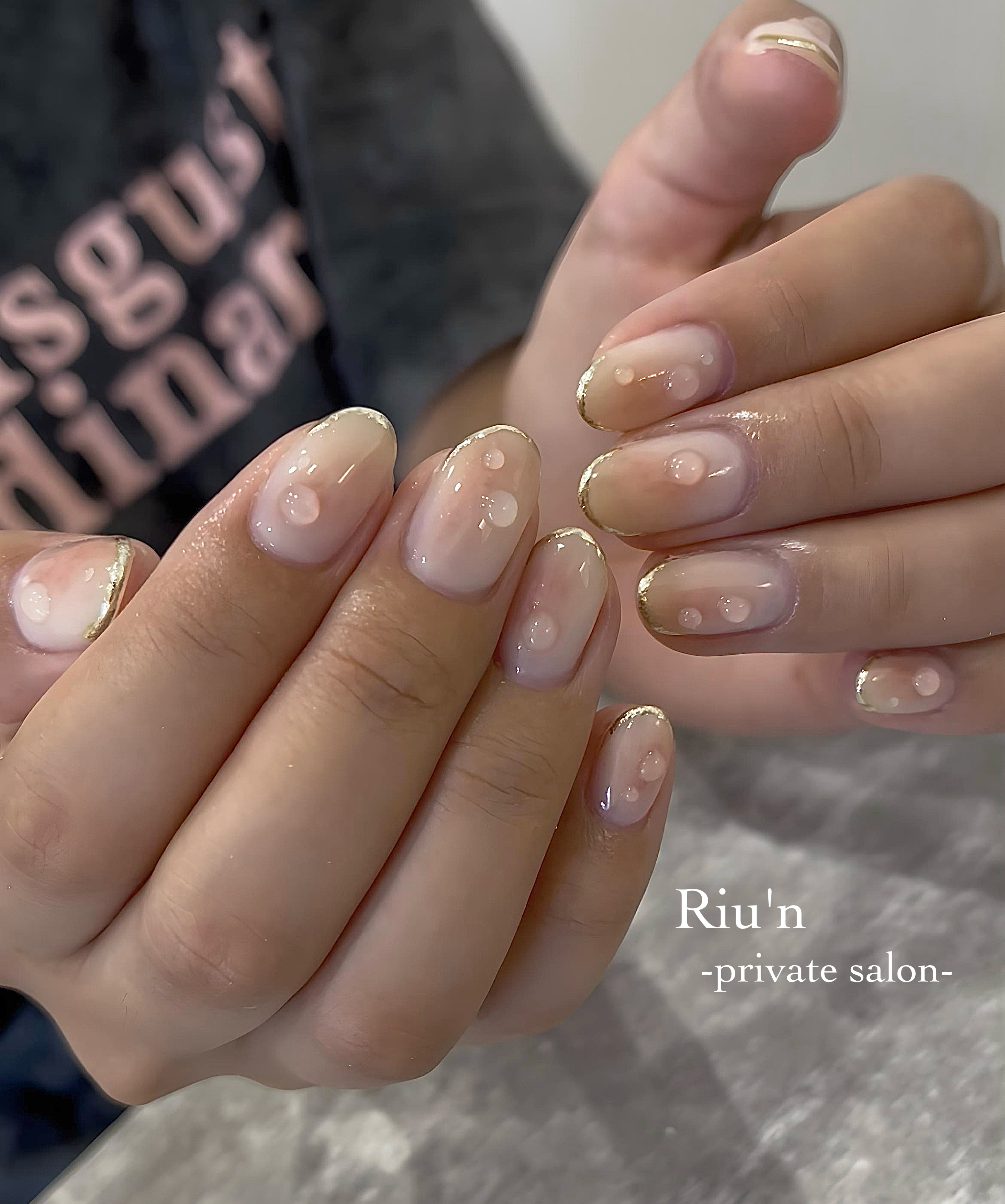 Riu.n_sari