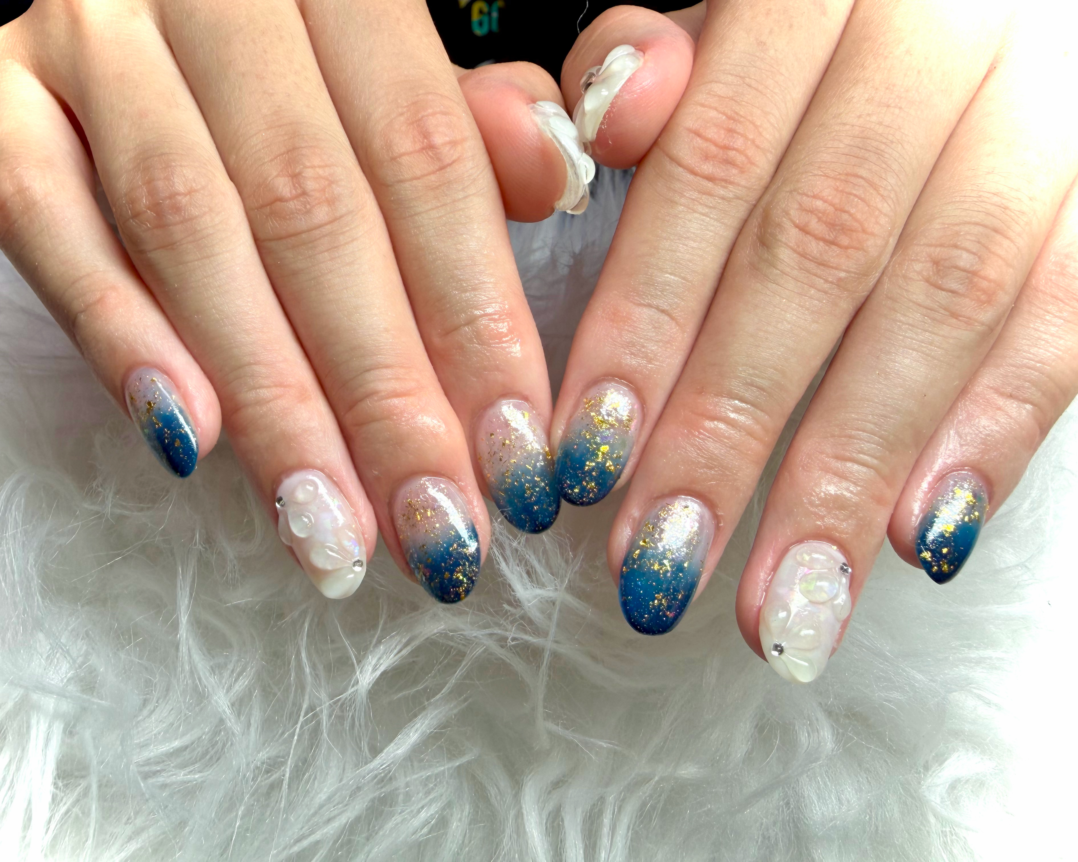 NailroomA