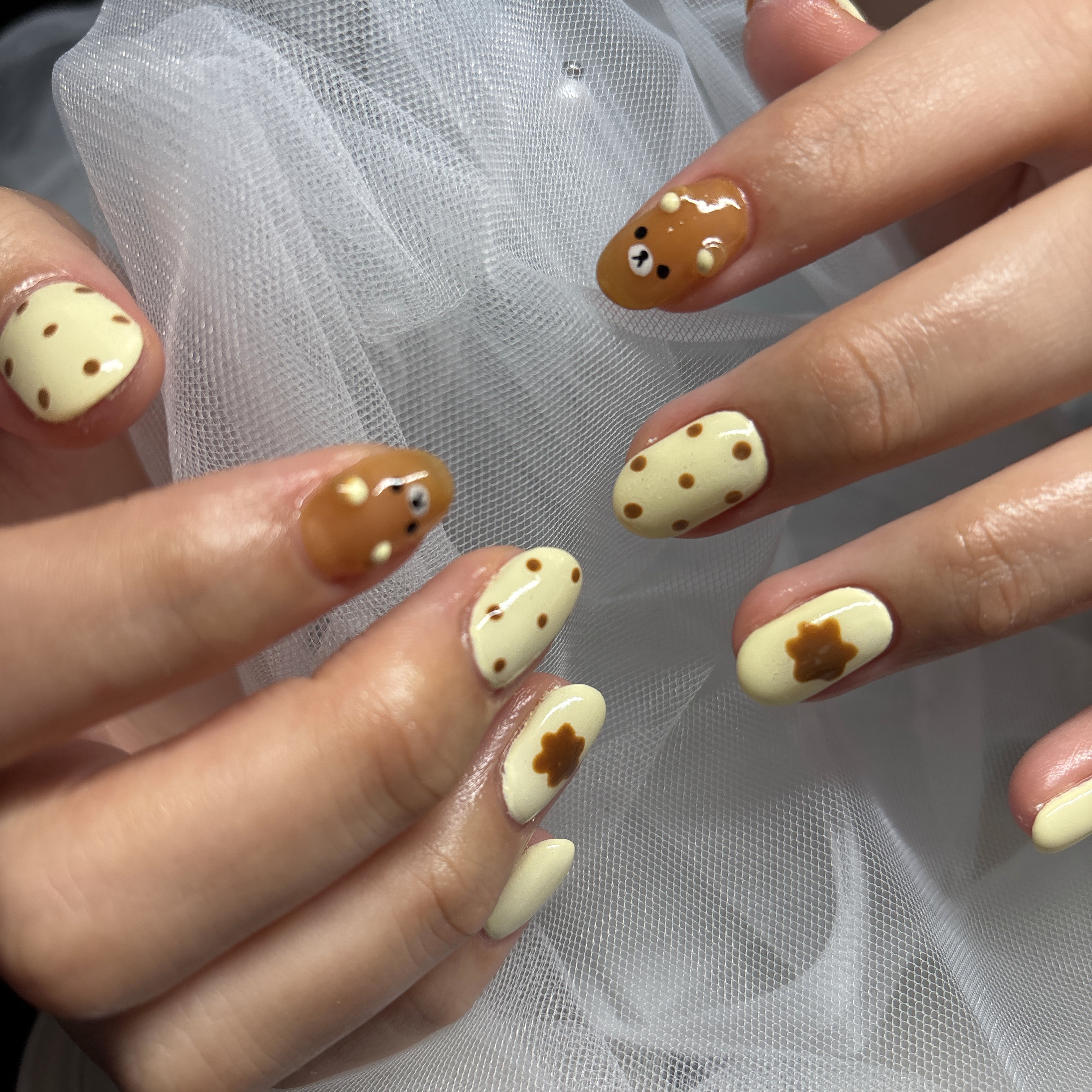 Nail_eyelash_Grow