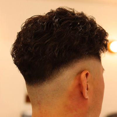 メンズカット(スキンフェード)+眉毛カット¥4400