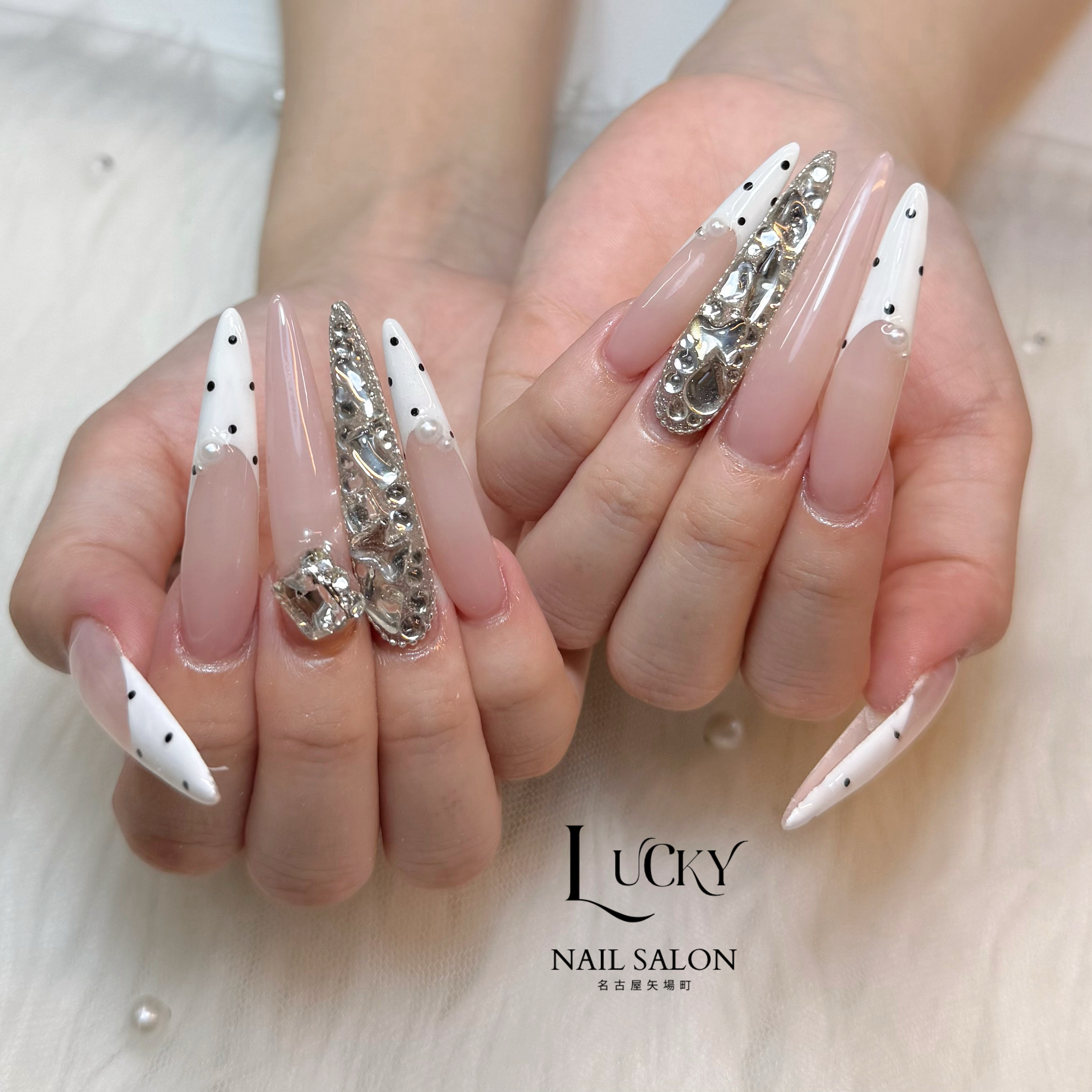 Lucky__Nail_Salon