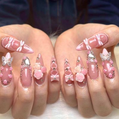 初回付け替えオフ無料。
長さ出しデザイン10本 パーツ付け放題