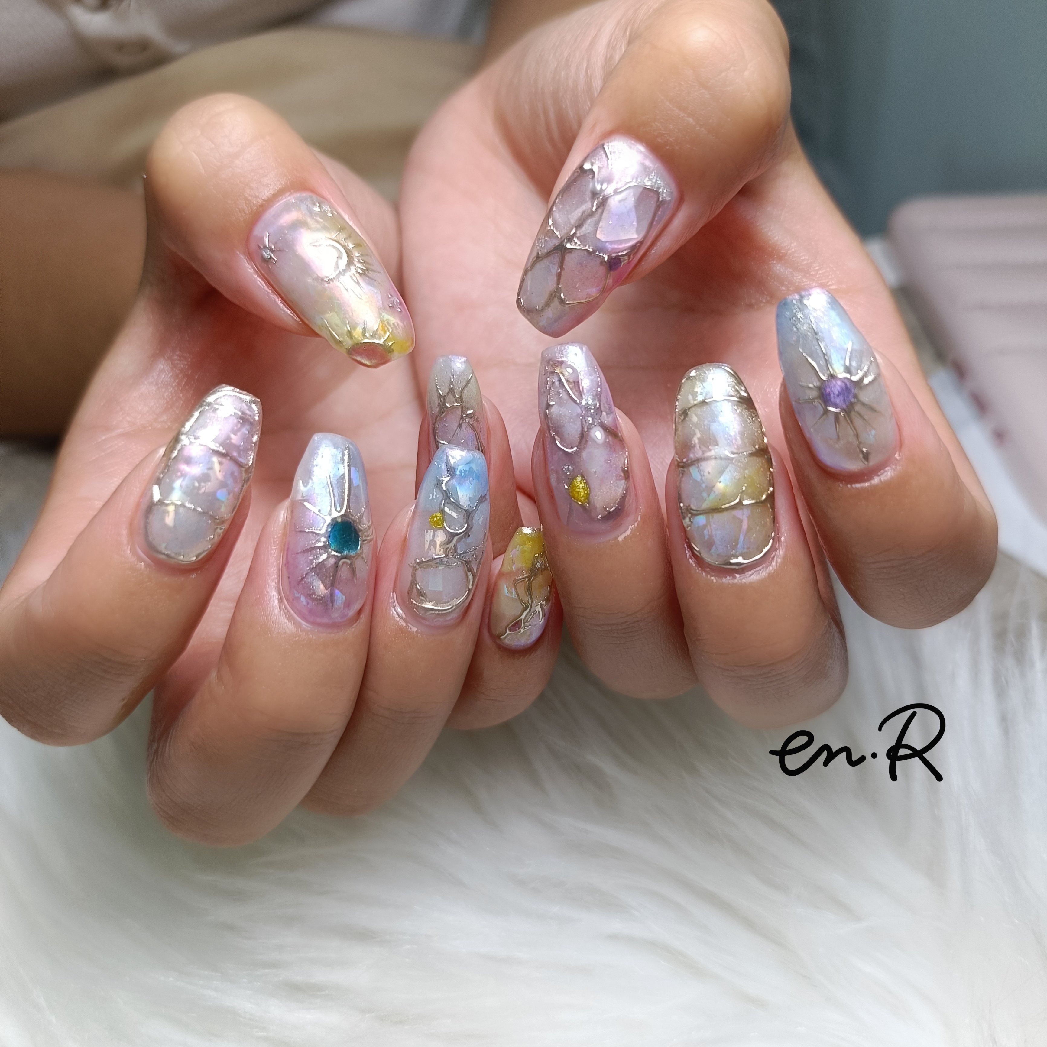 en.R_nail_anko