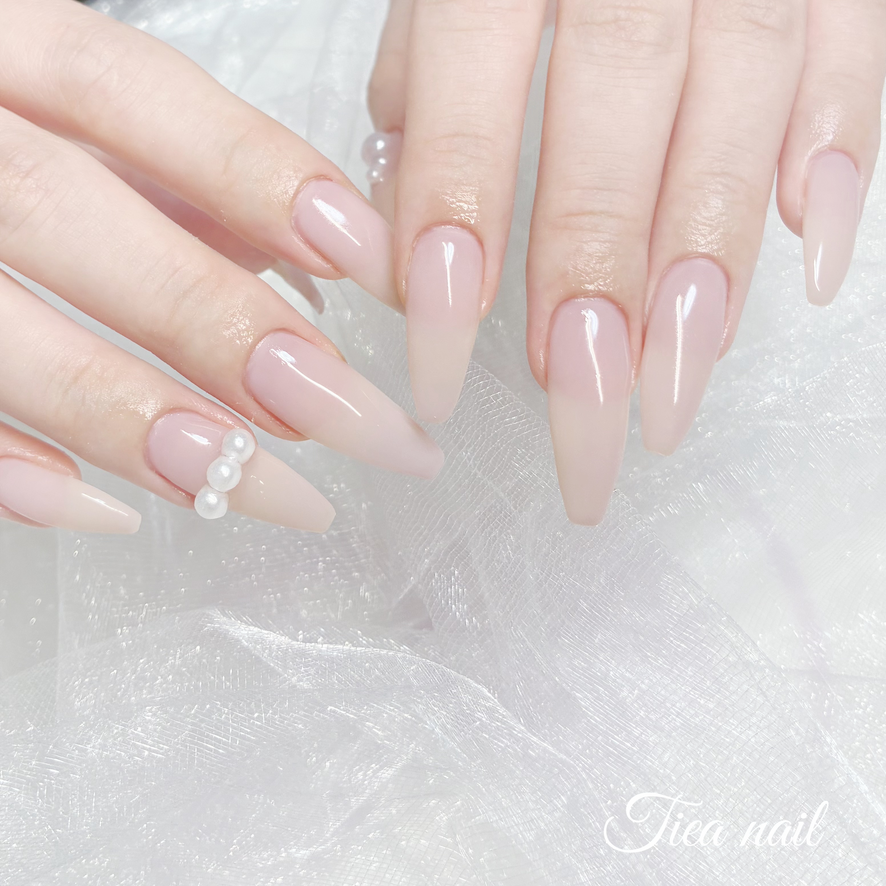 Tiea.nail
