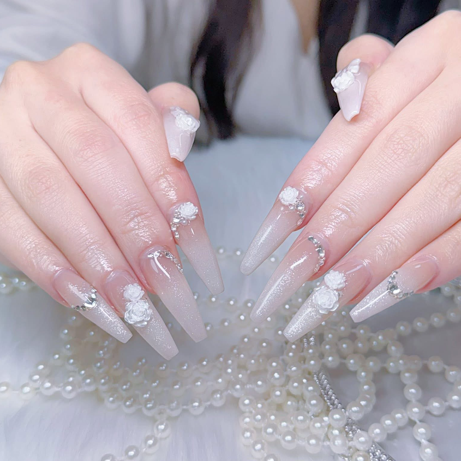 GOHOUBI_Nail