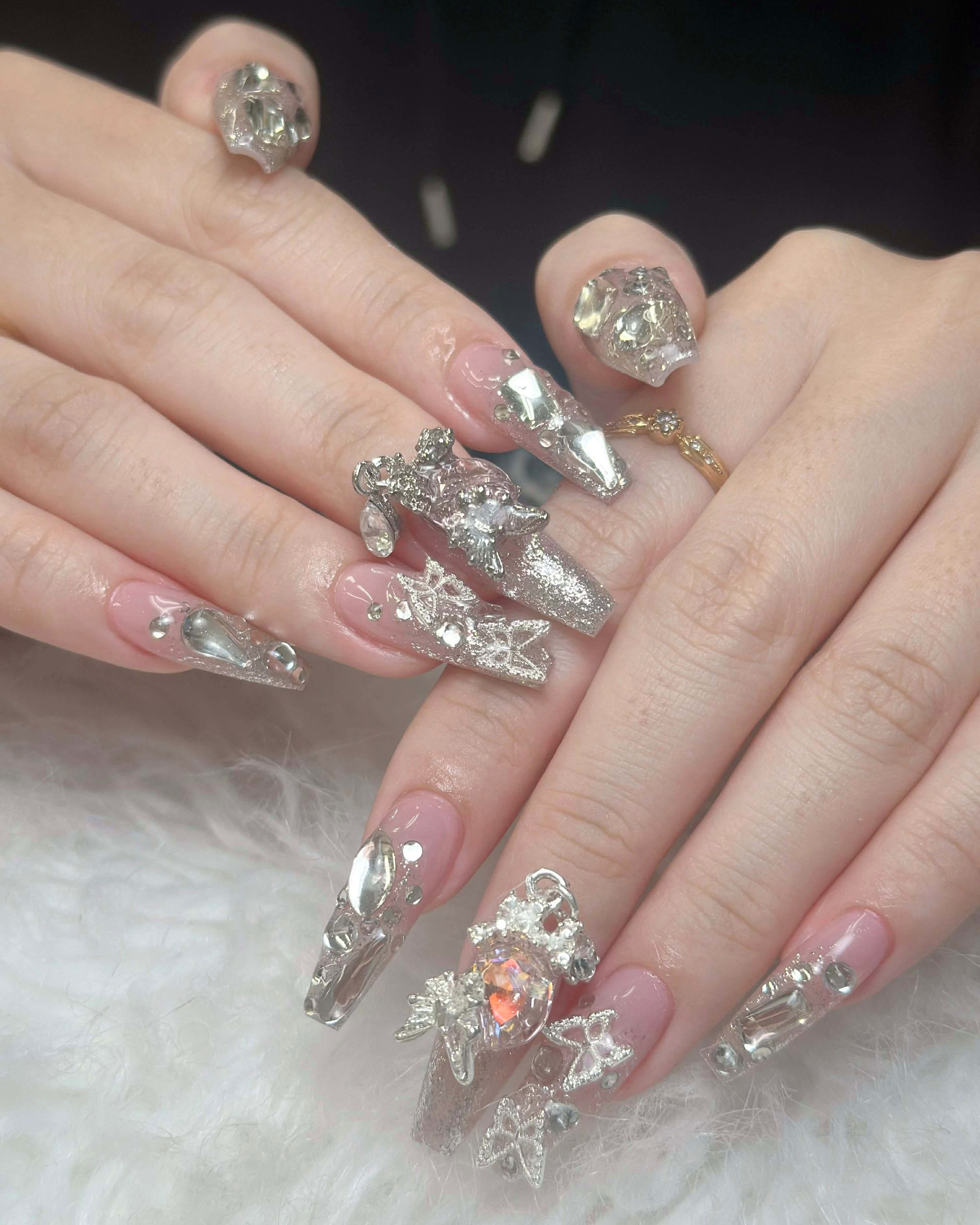 NieNail_Leo
