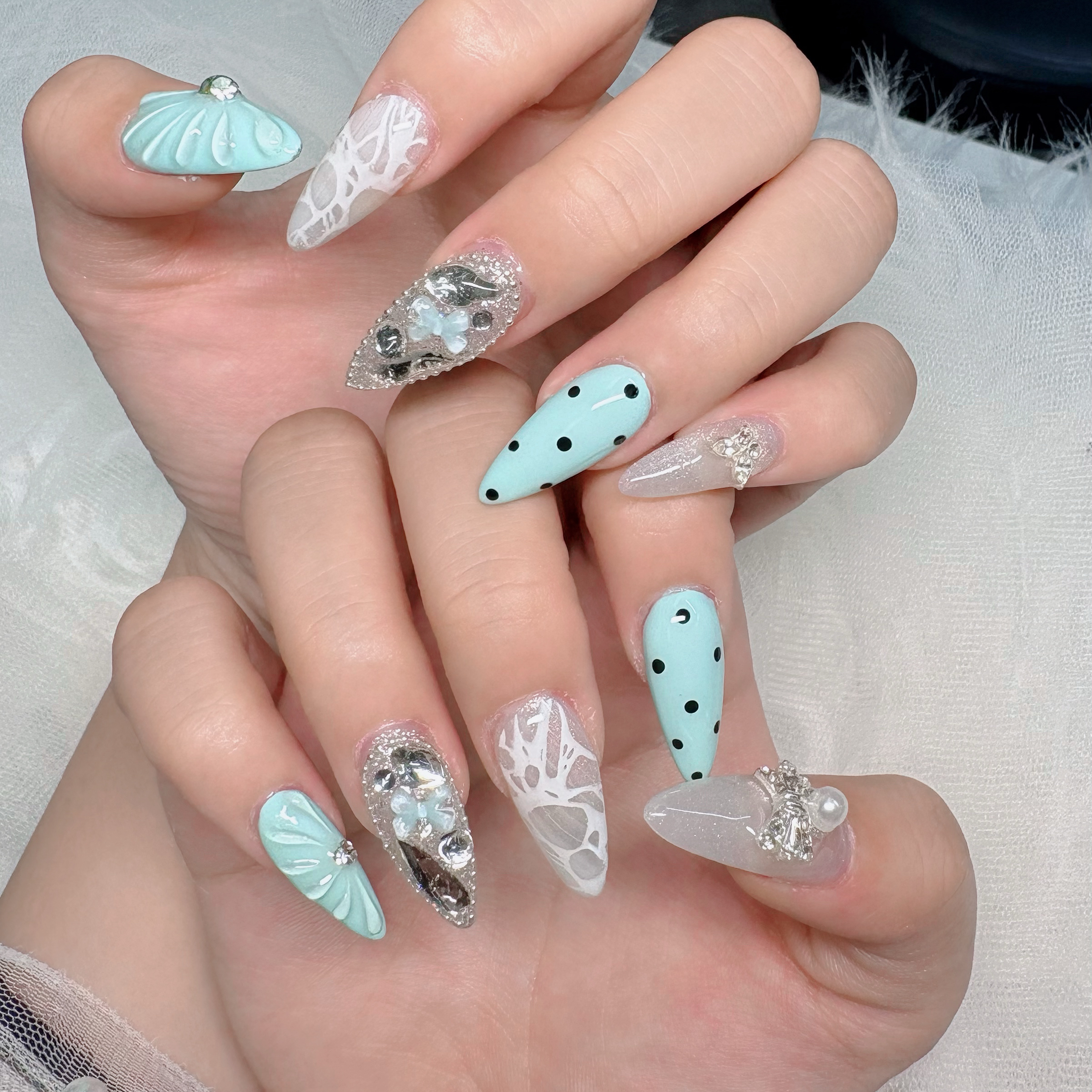 Nail_Rino