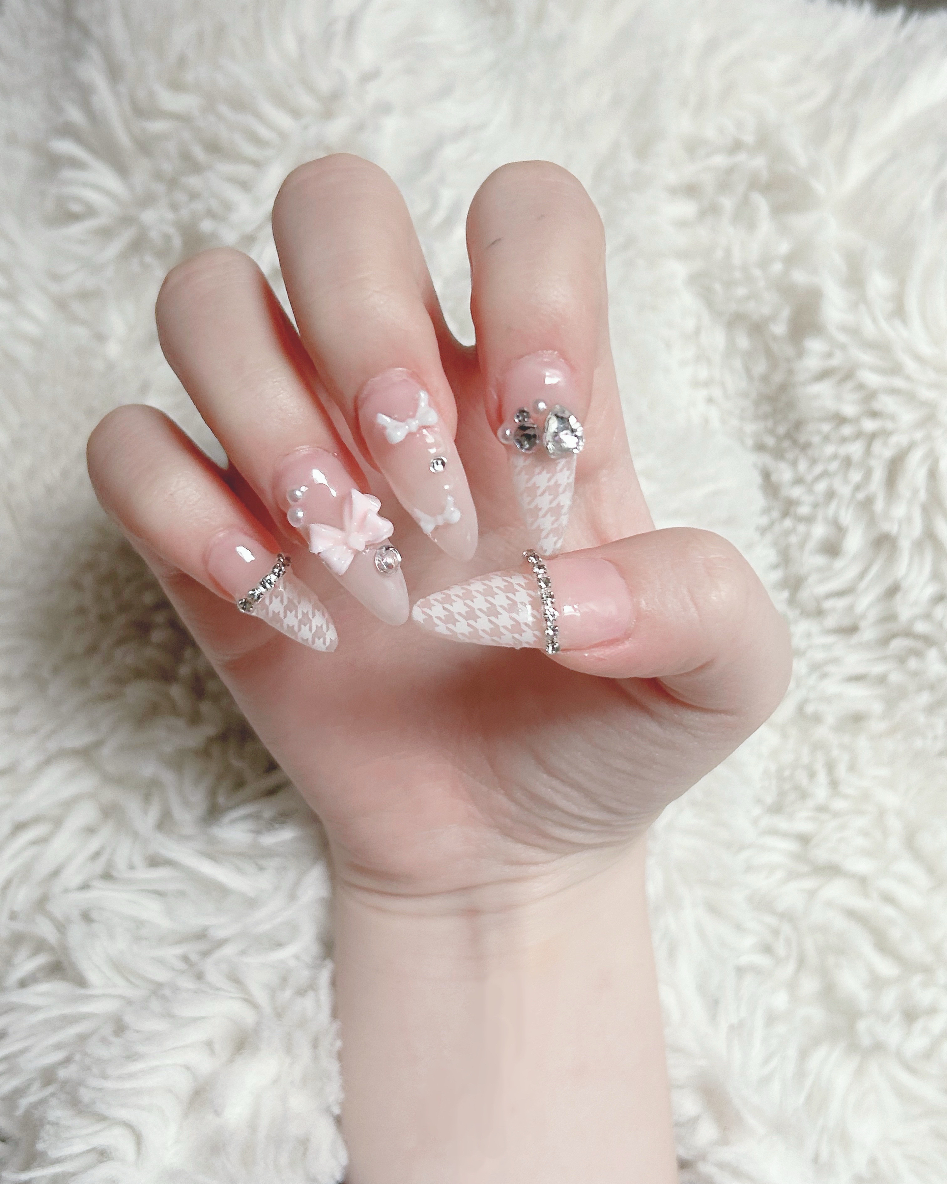 nia._.1018