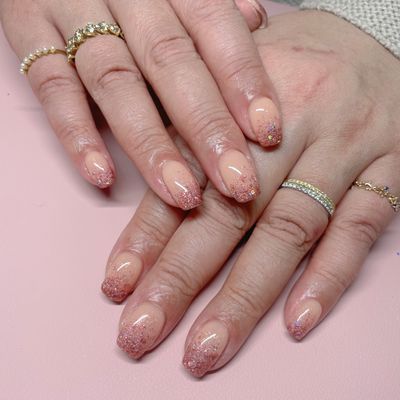 【ラメグラデーション】 Hand¥5700
【ベースはパラジェル使用♪】