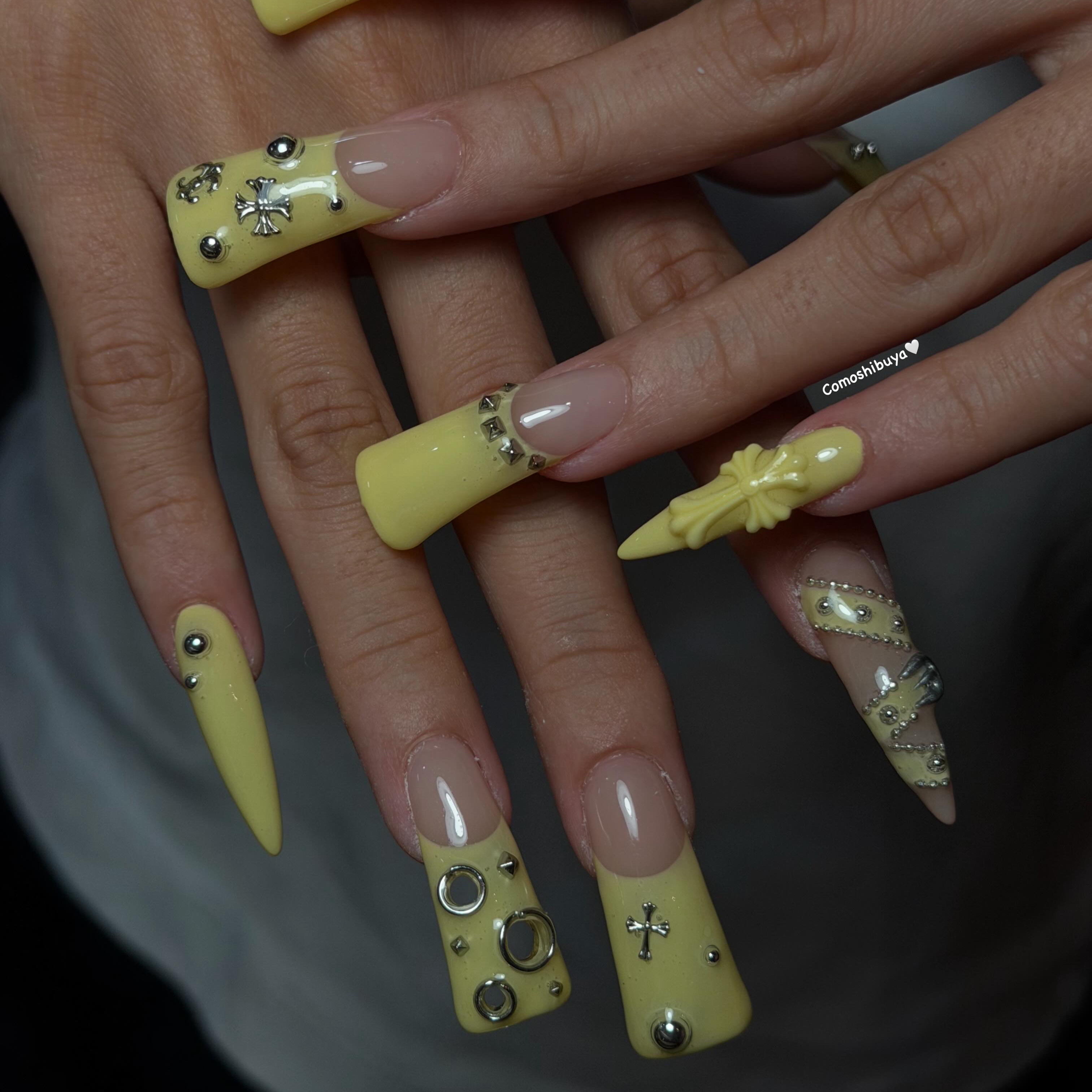 CoMo_Rina_Nail