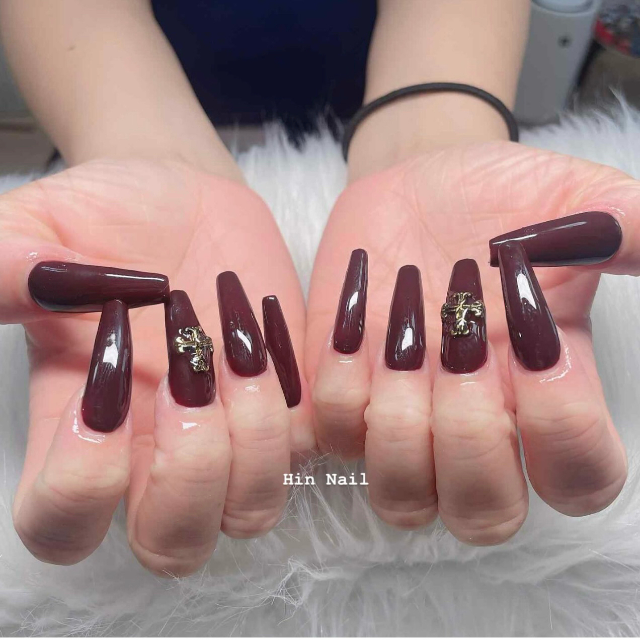 Hin_Nail
