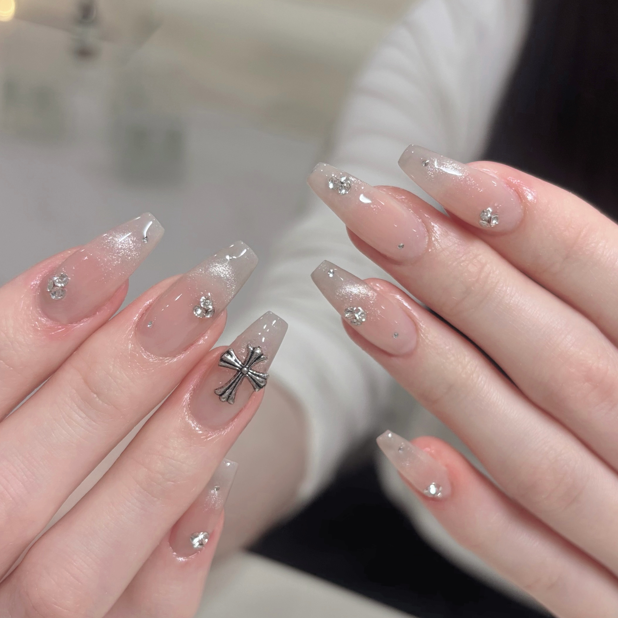 Fly_Nail_salon