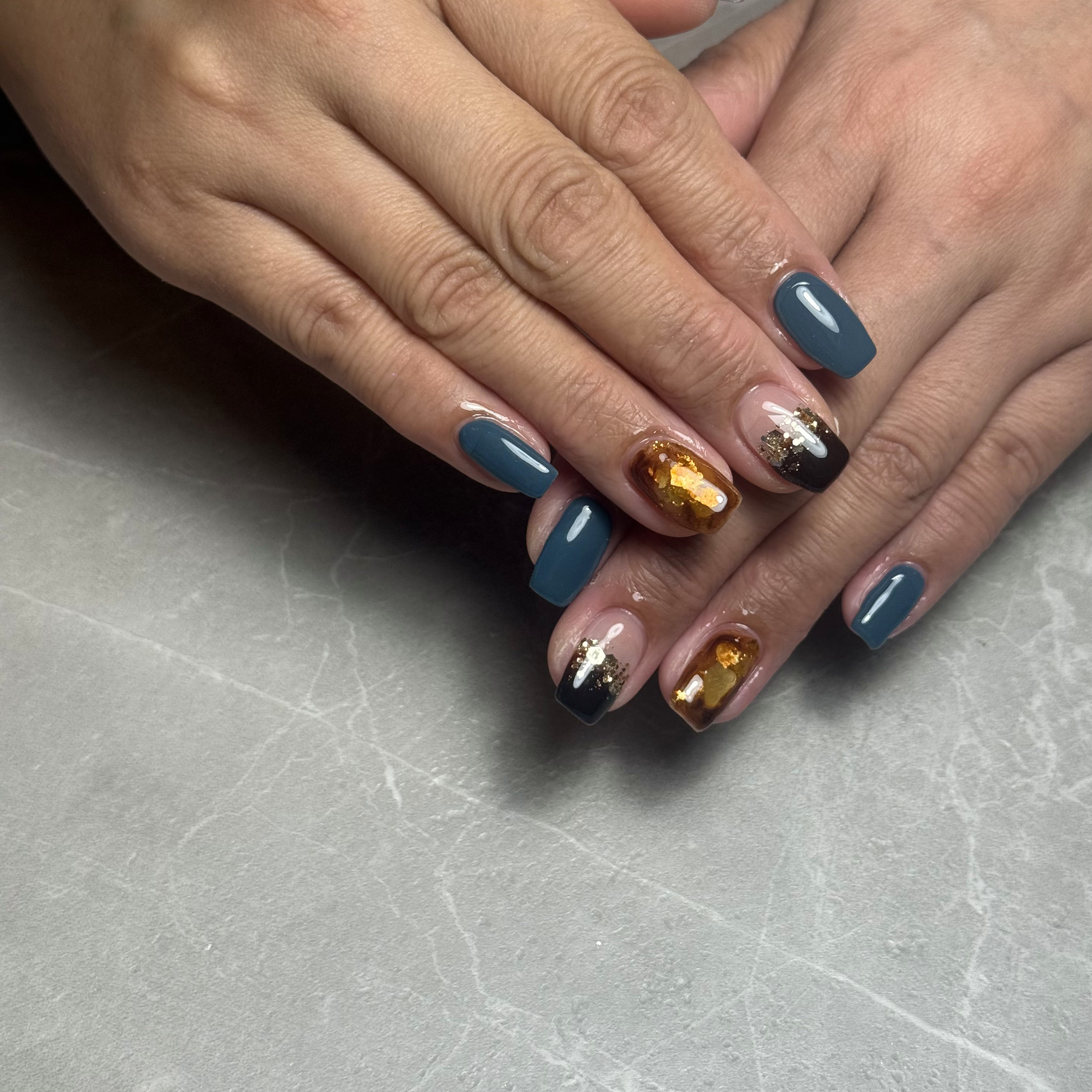 Nailsalon..PONO