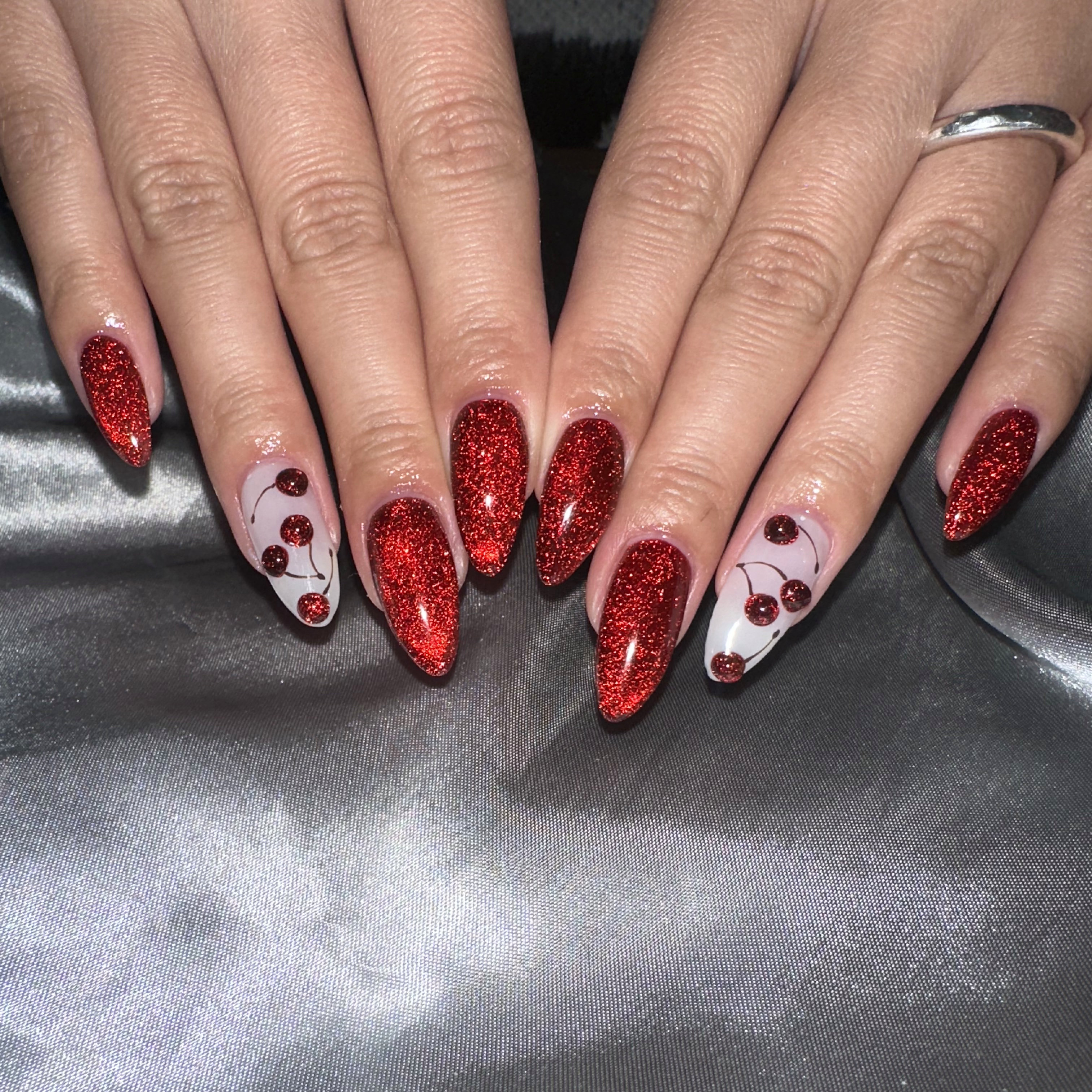BINEL_Reina