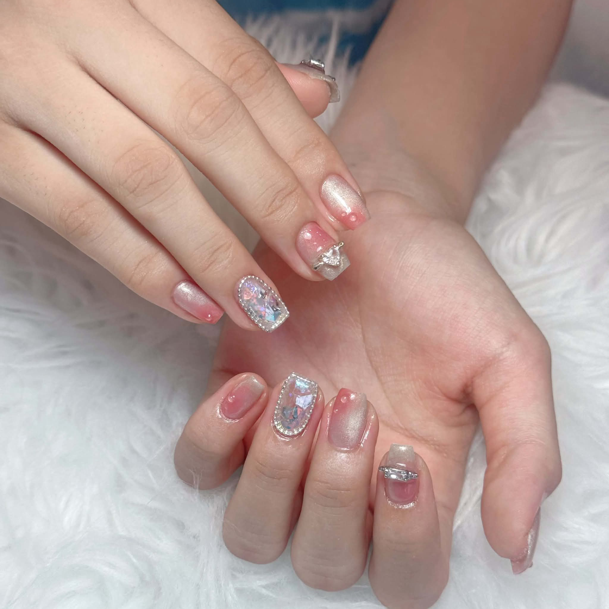 elinails_emi