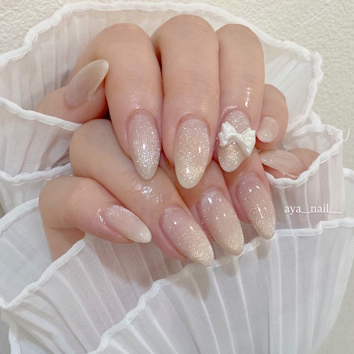 Lim_nail.aya