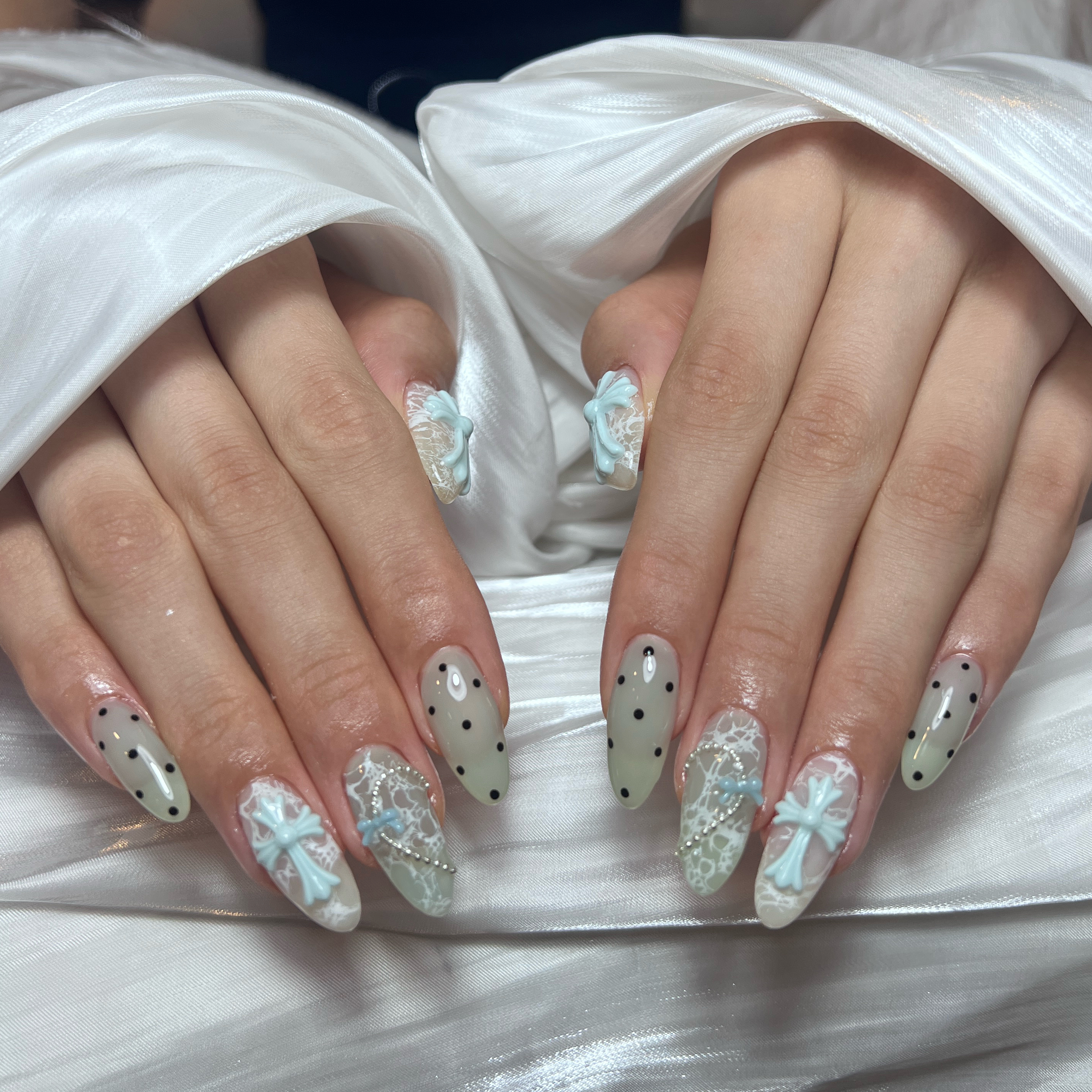 DAISY_NAIL_RISA