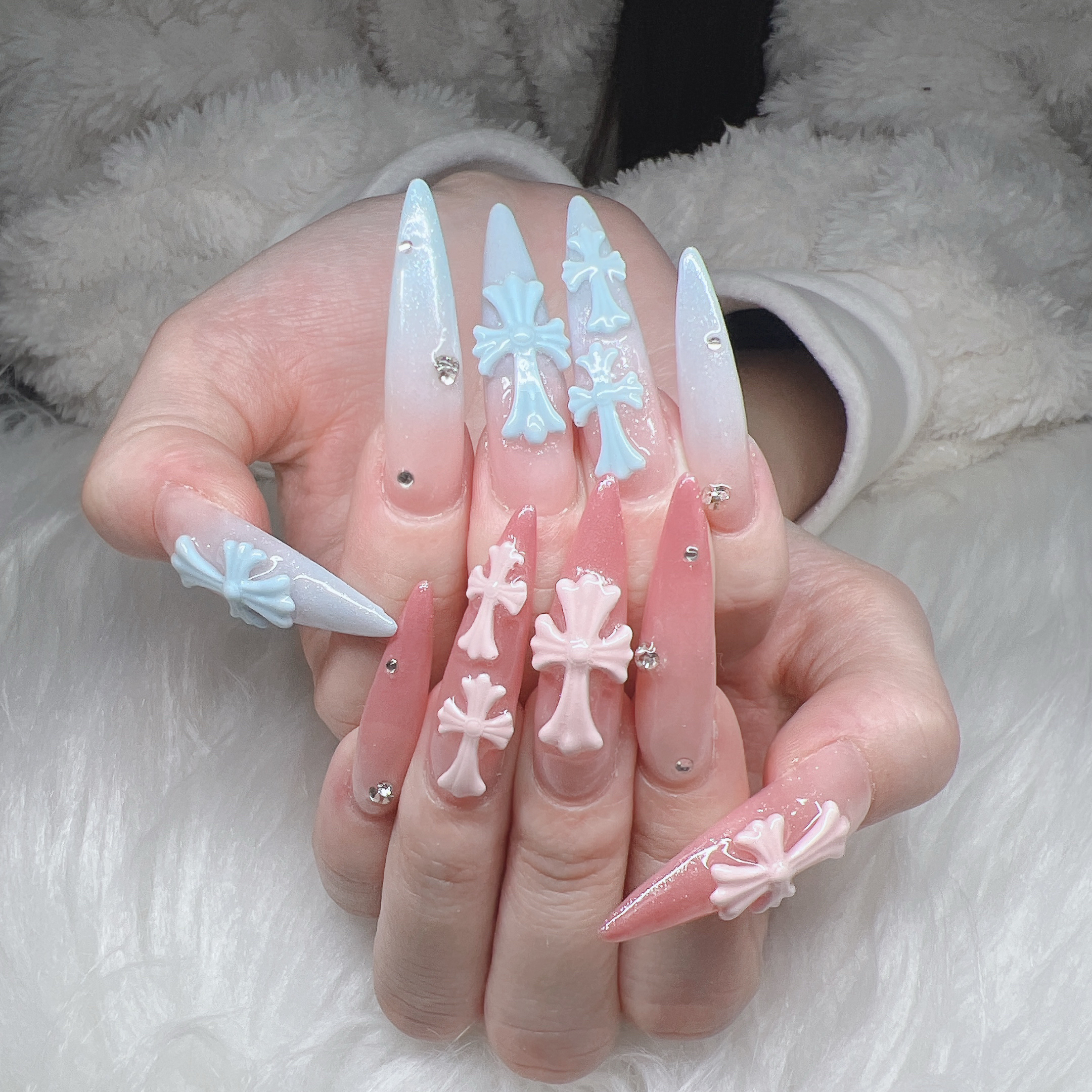Lee_Nails