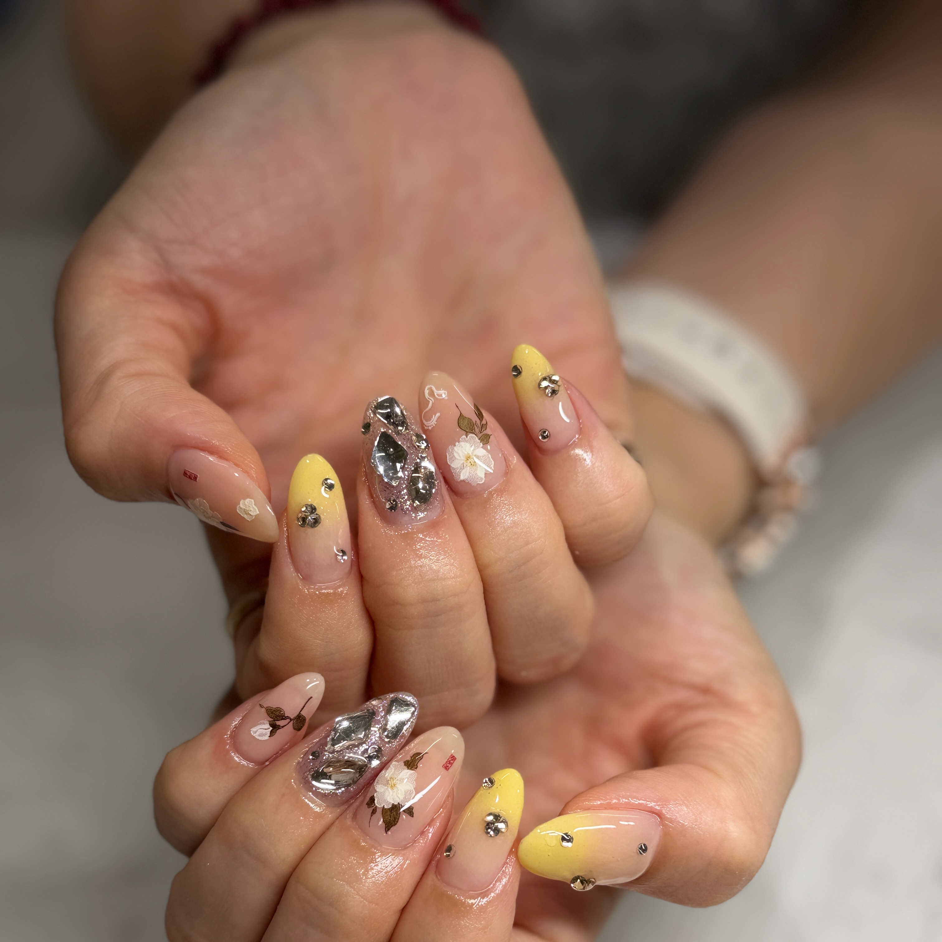 emily_nailsalon
