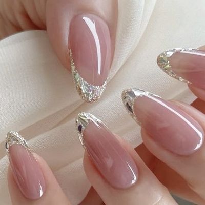 ガラスフレンチ　8200円->5900円　研修中❣️
ベースパラジェル無料❣️