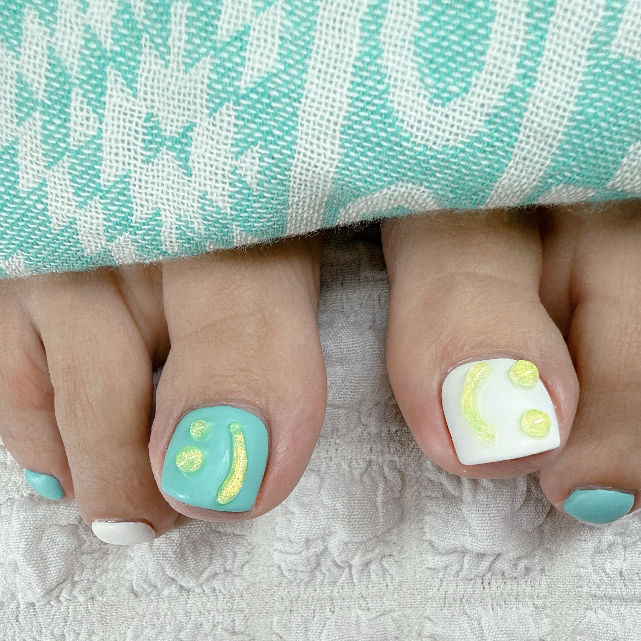 Alie_nail.0822