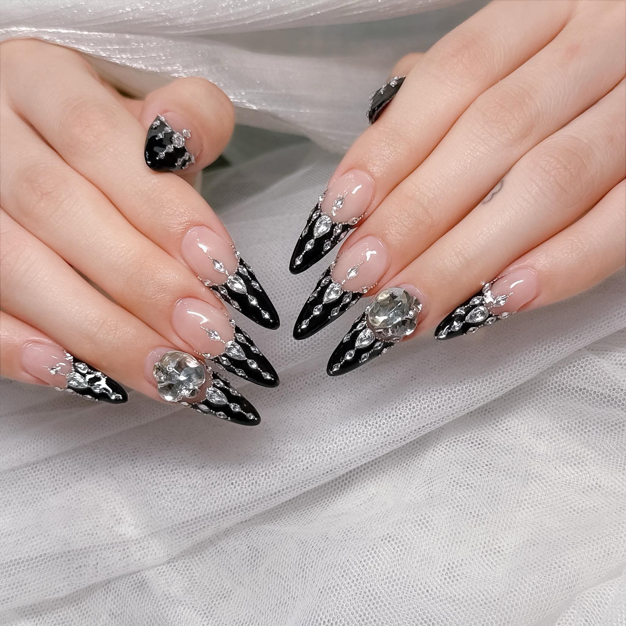 Nail_unichan
