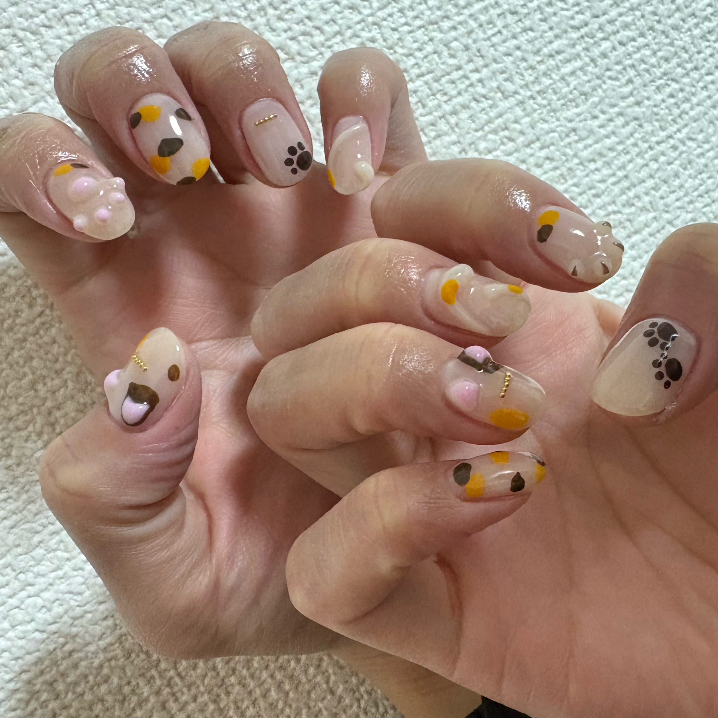 mikanails