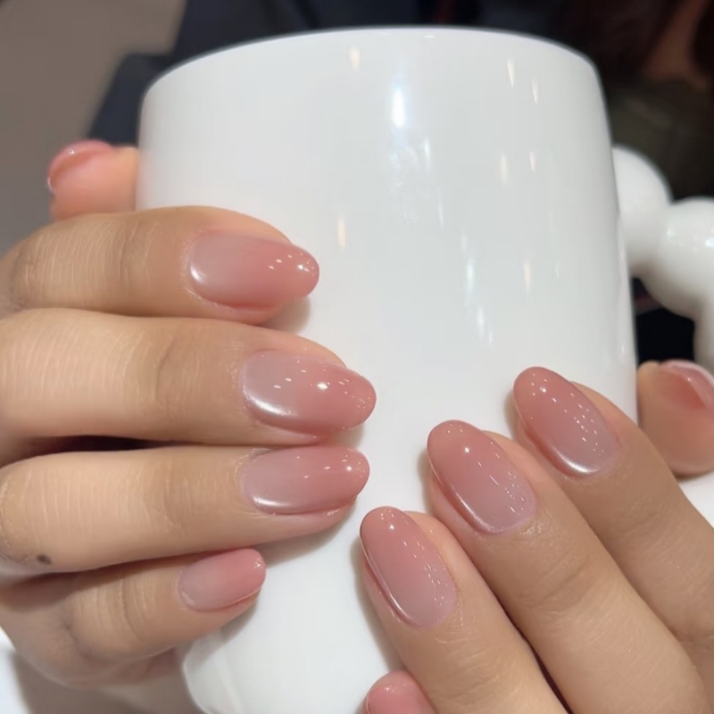 Nail_ayaa