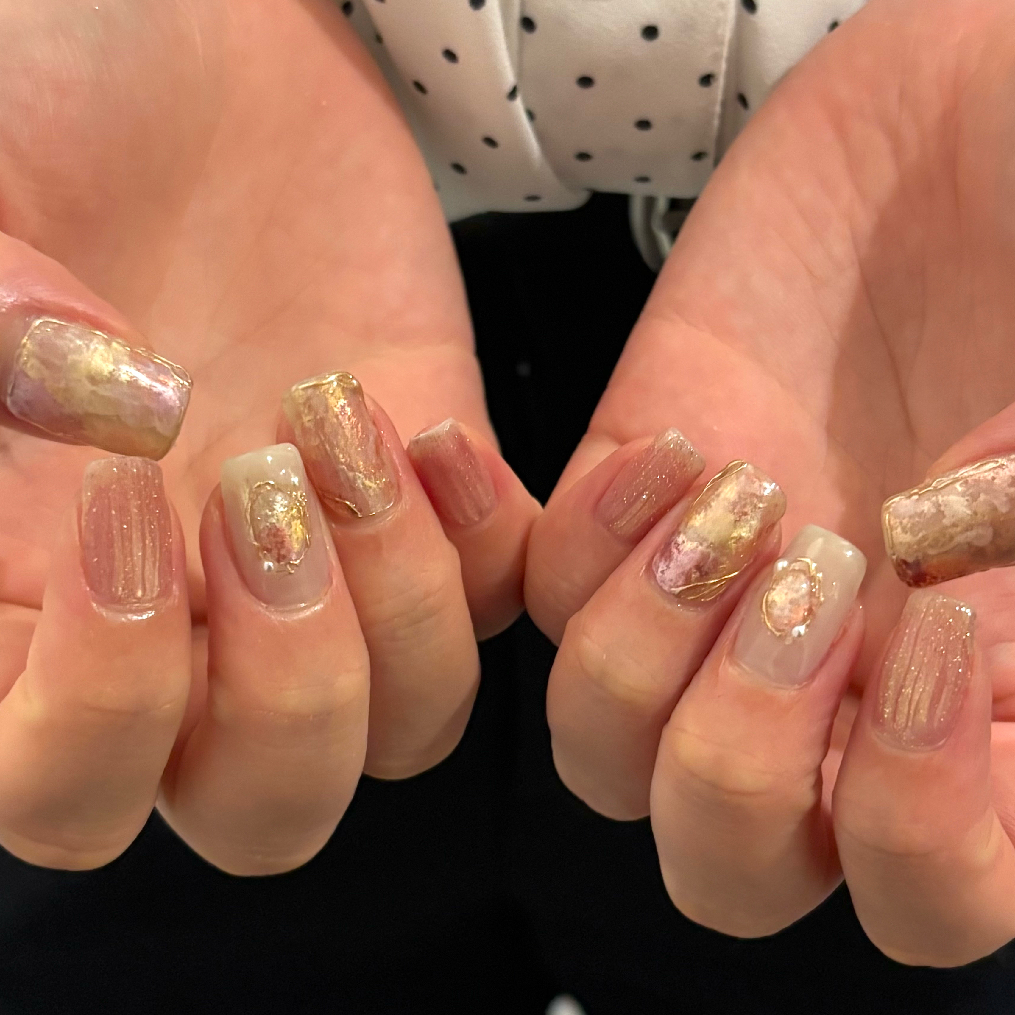 colorer_nail.ami